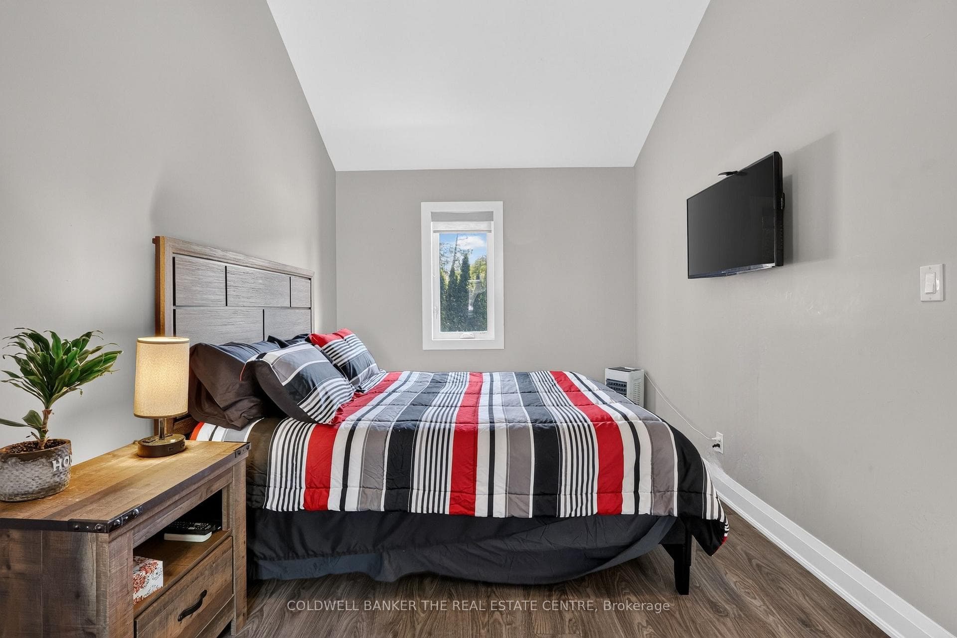 176 Pleasant Boulevard photo 11