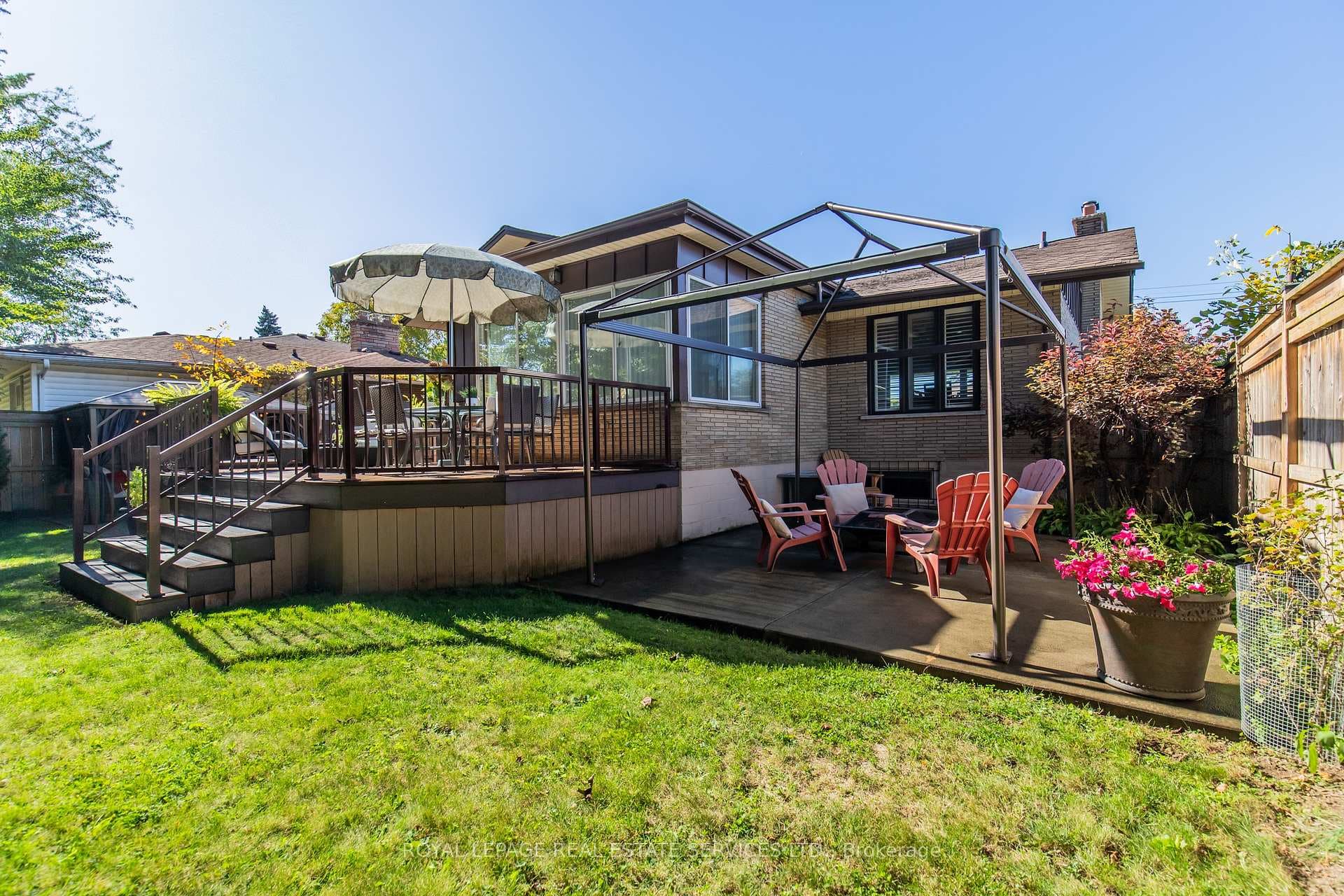 15 Belair Drive photo 39