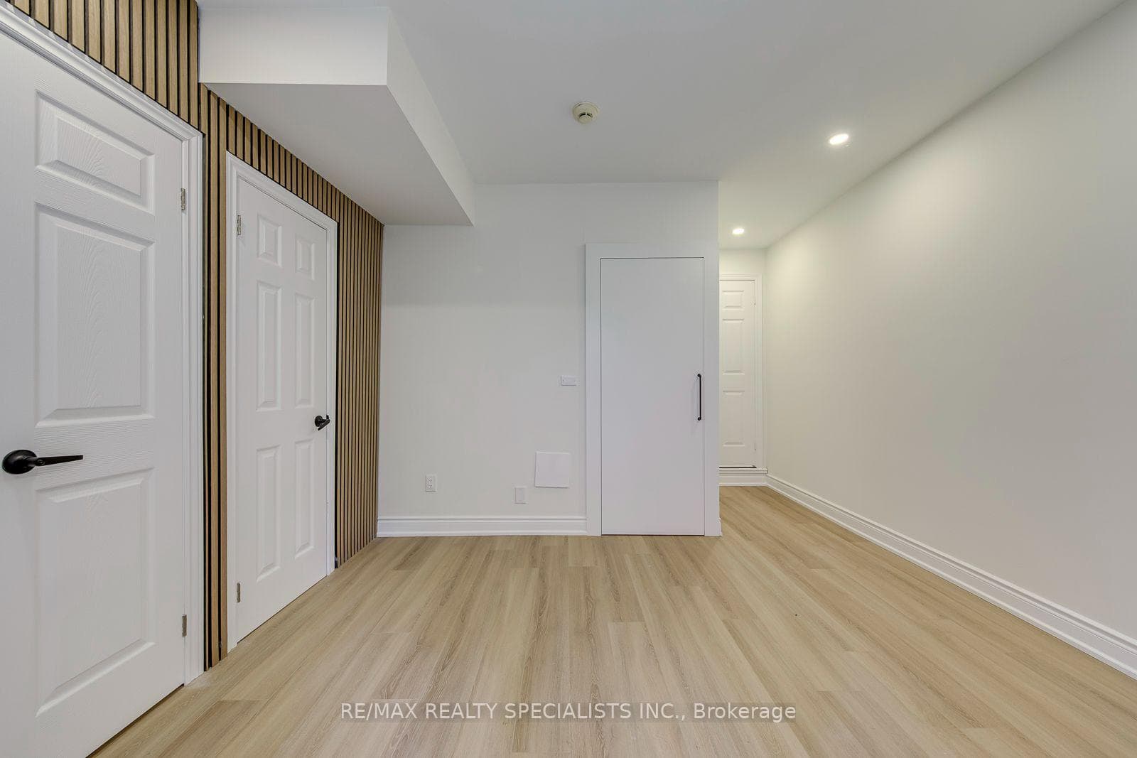2955 Thomas Street Unit 12 photo 7