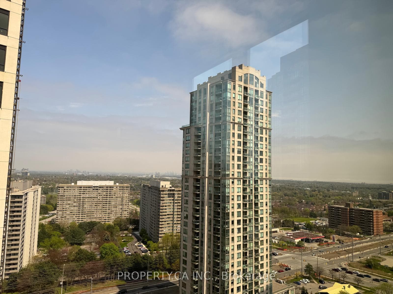 36 Elm Drive Unit 2104 photo 14