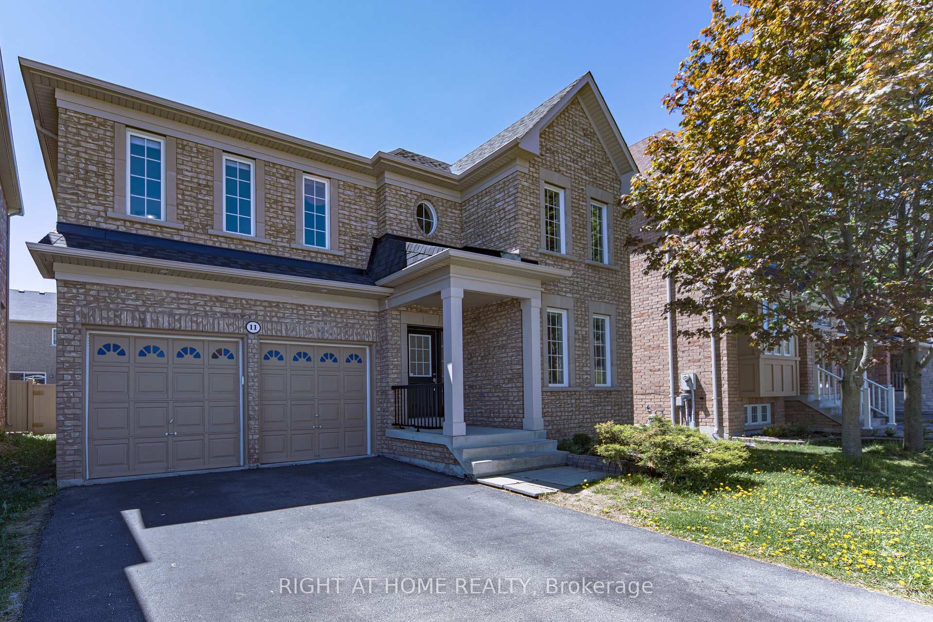 11 Amstel Avenue photo 1