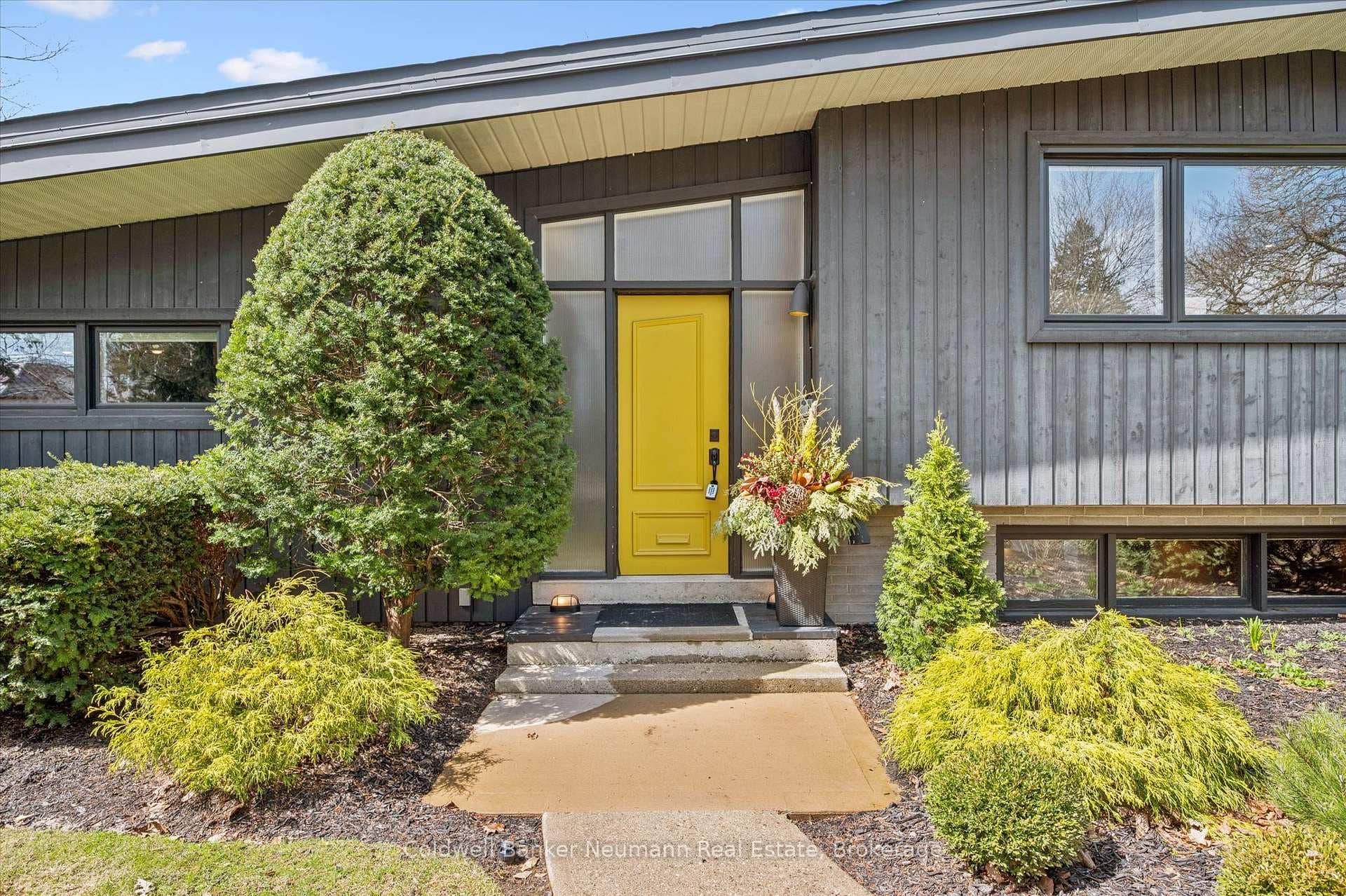 20 Harcourt Drive photo 5