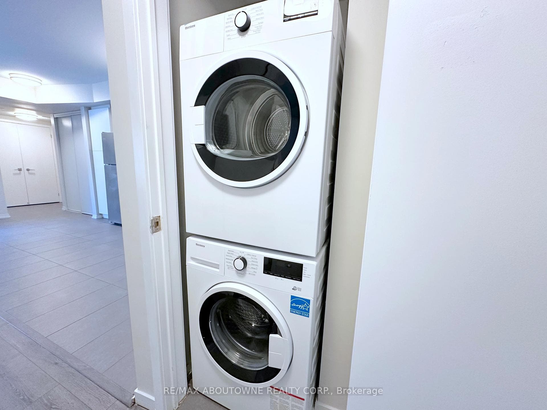 Ensuite Laundry