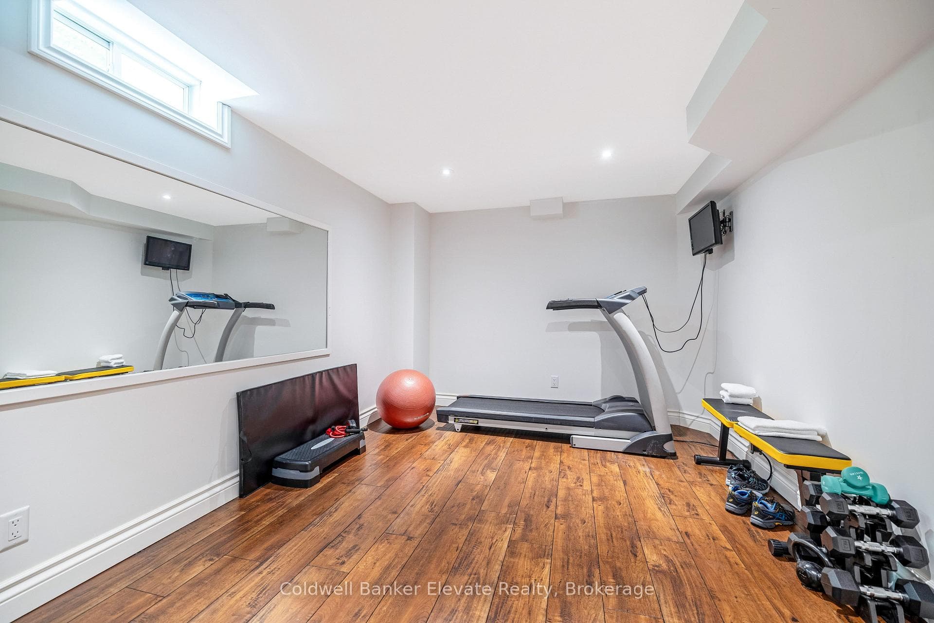 52 Curry Crescent photo 46