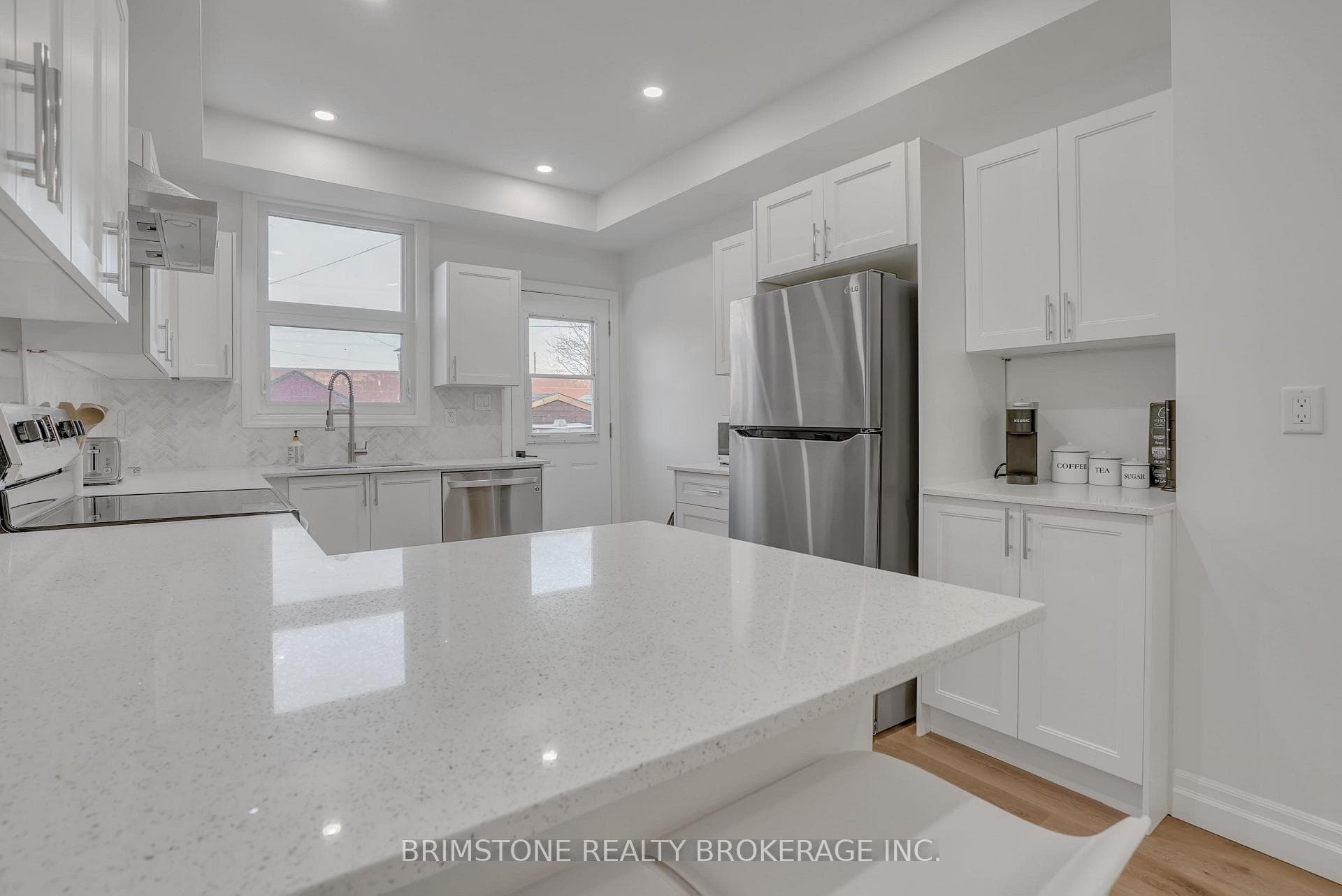 130 Mulock Avenue photo 8