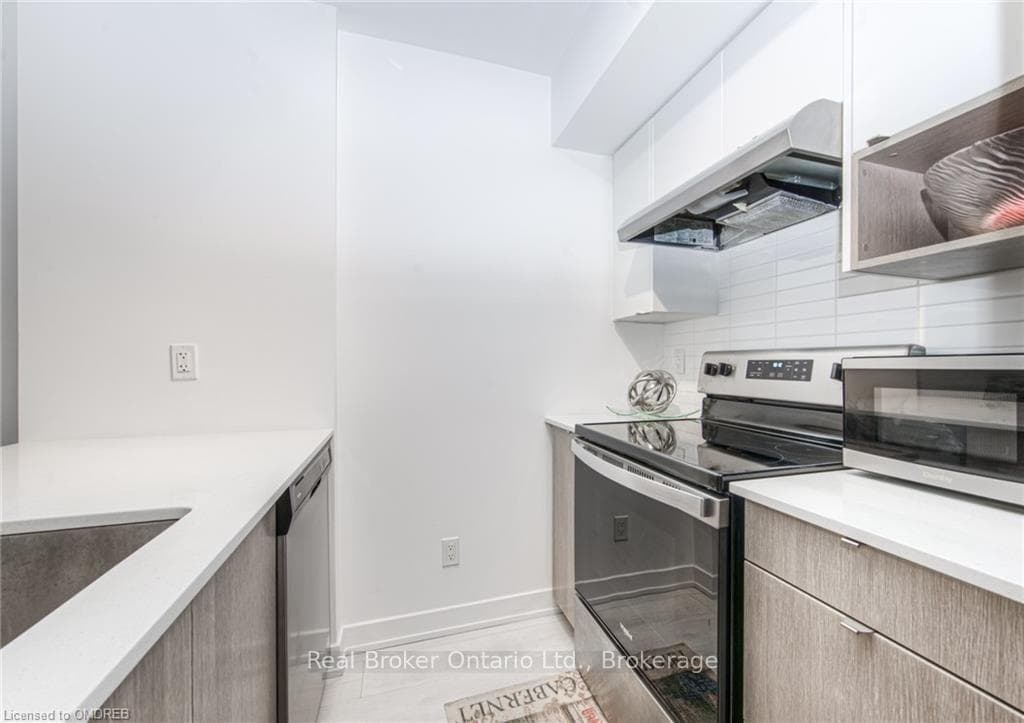 1135 Cooke Boulevard Unit 109 photo 8