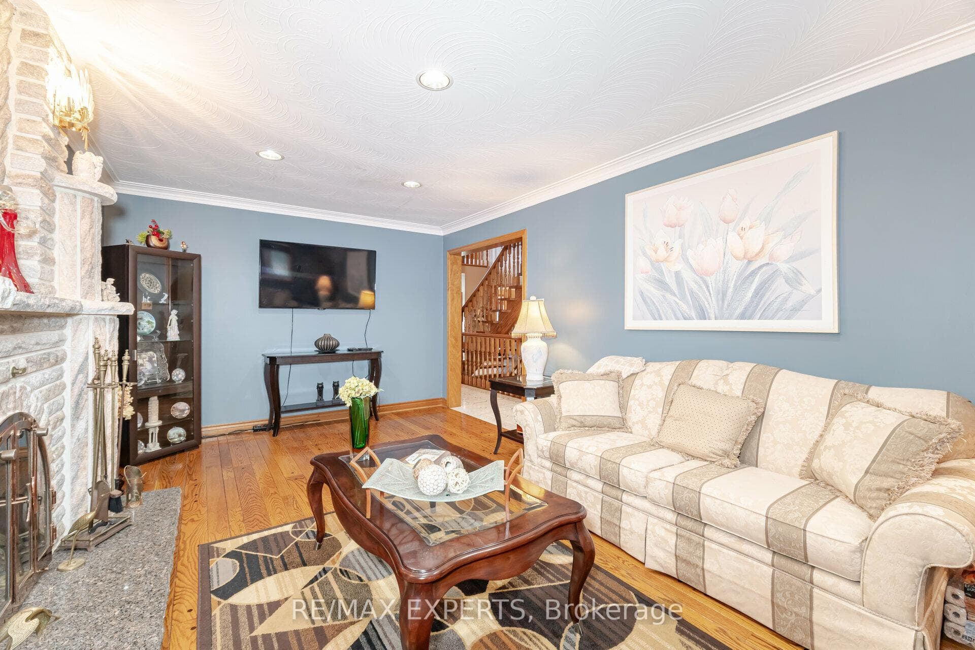 49 Gordon Drive photo 13