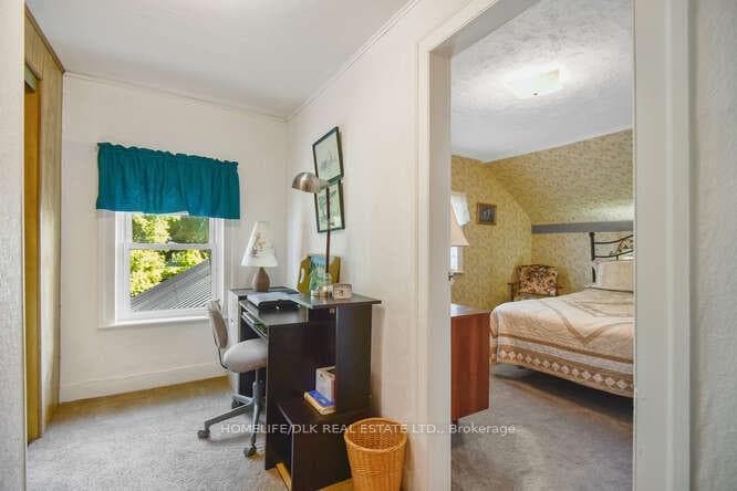 19 KEEFER Street photo 15