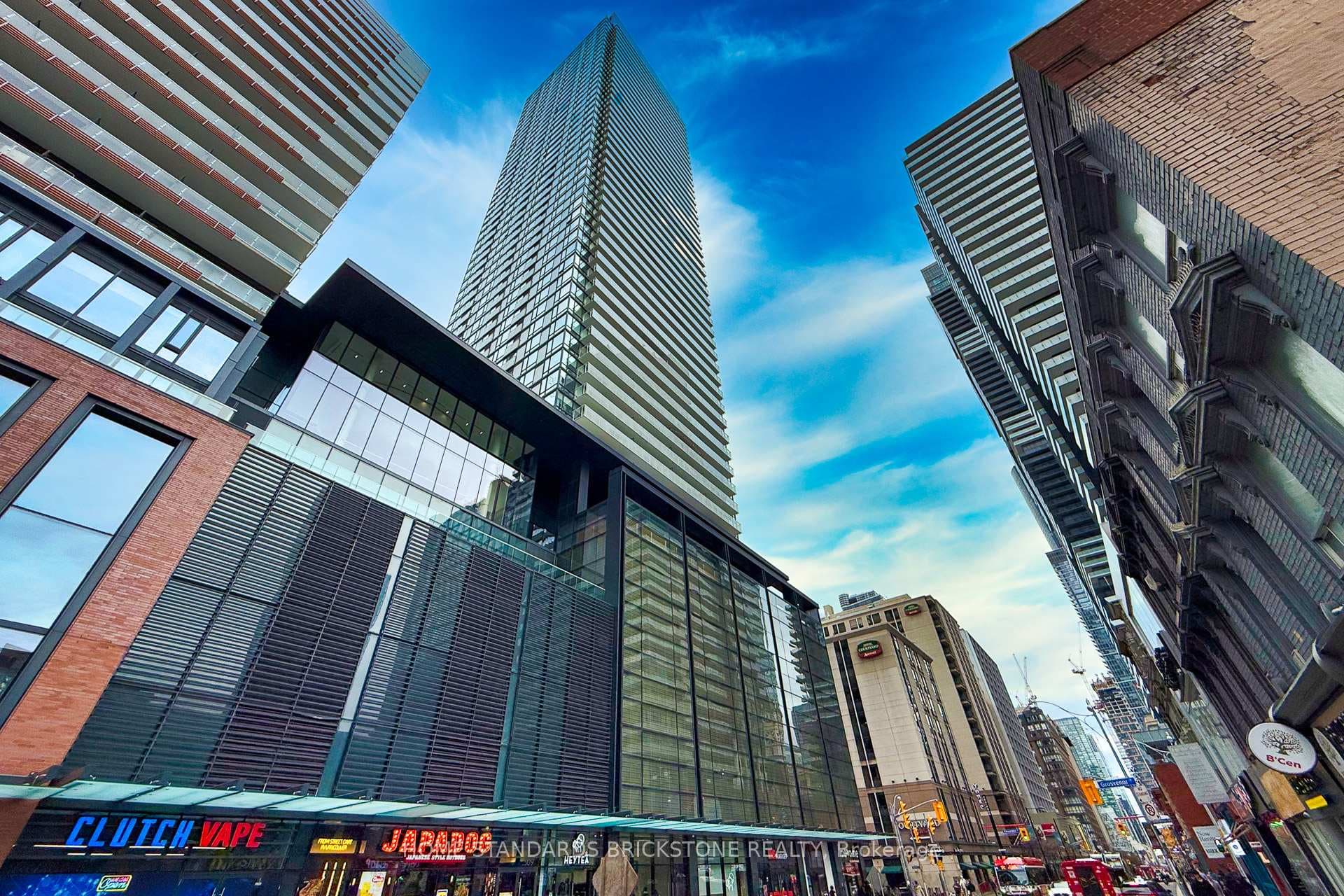 501 Yonge Street Unit 3010 photo 43