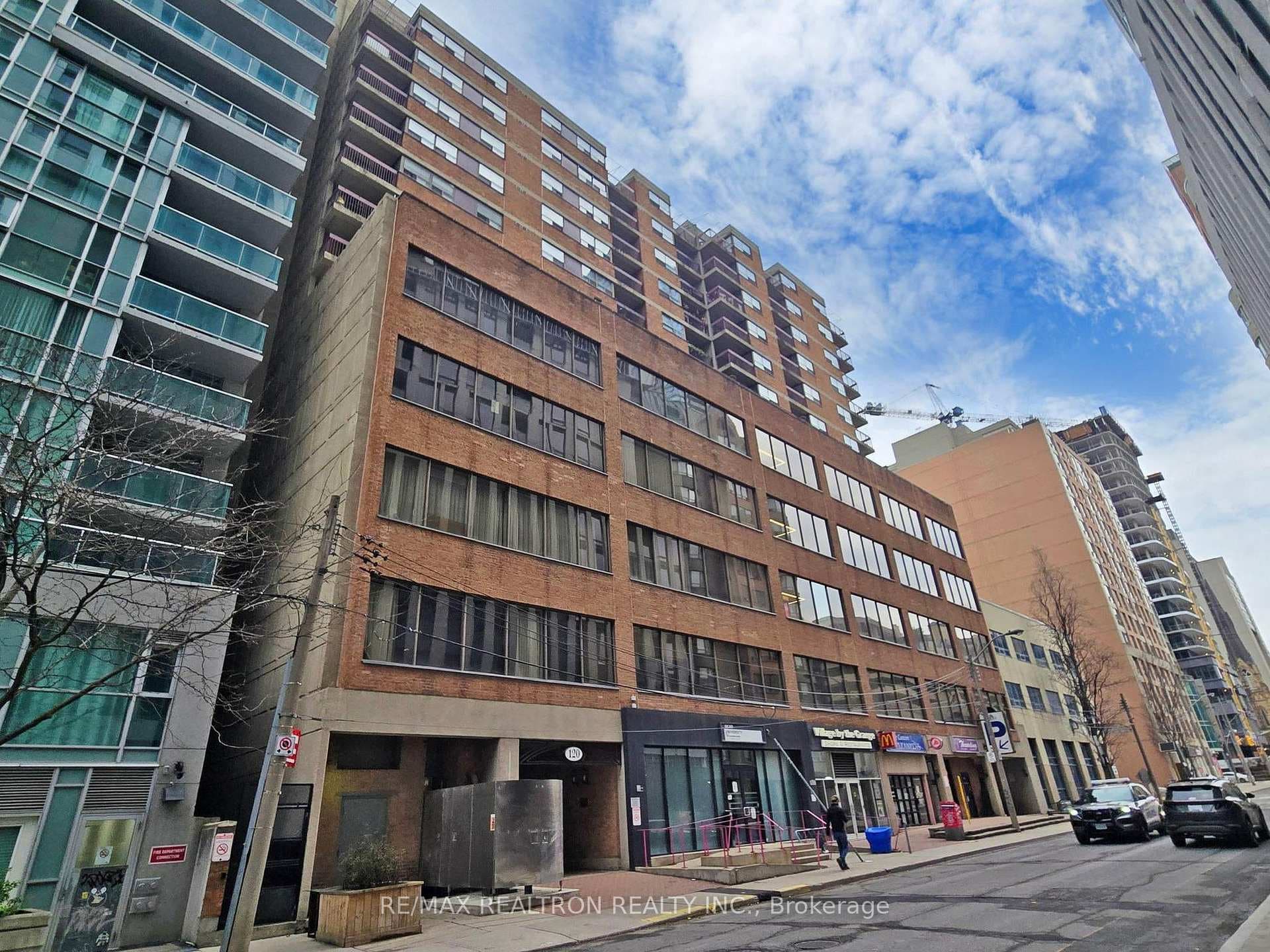120 St Patrick Street Unit 1409 photo 3
