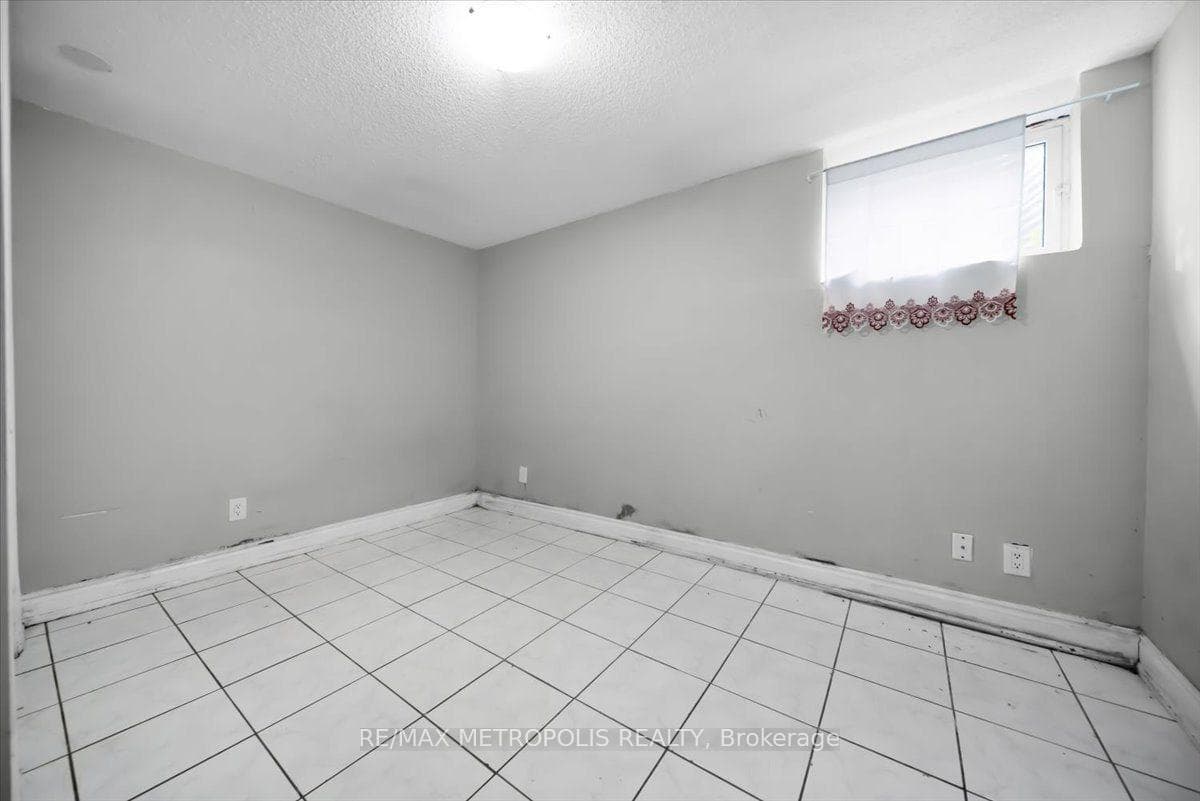 39 Jellicoe Crescent photo 44