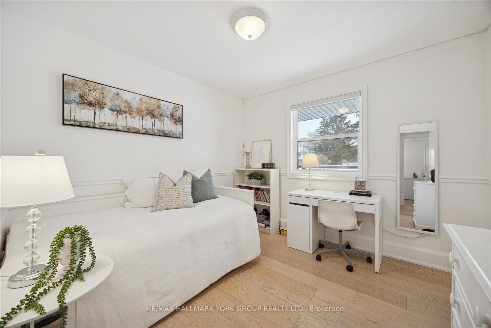 501 Samuel Harper Court photo 18