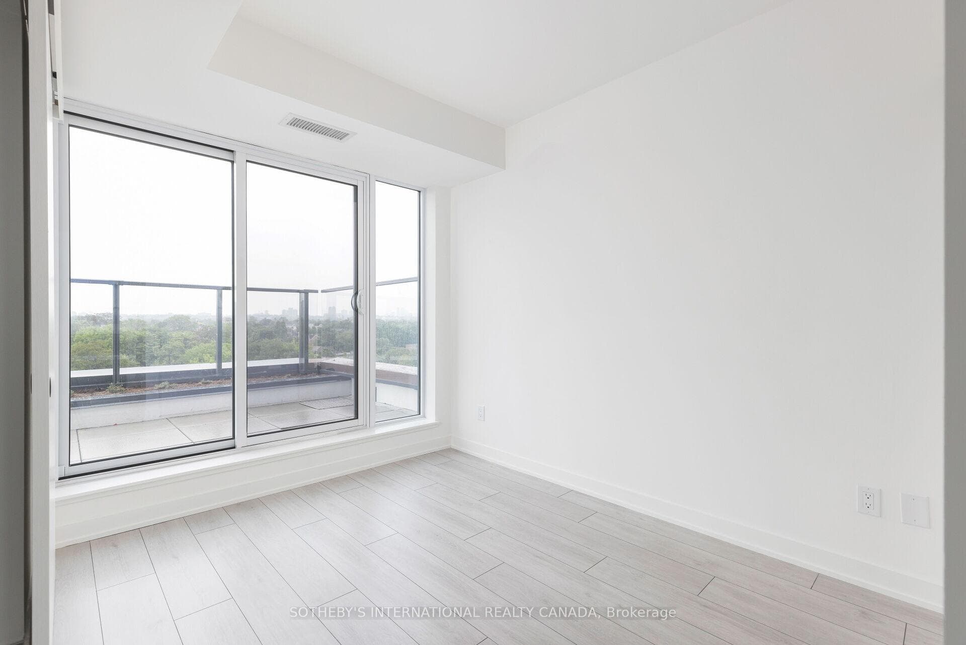 5 Lakeview Avenue Unit 708 photo 9