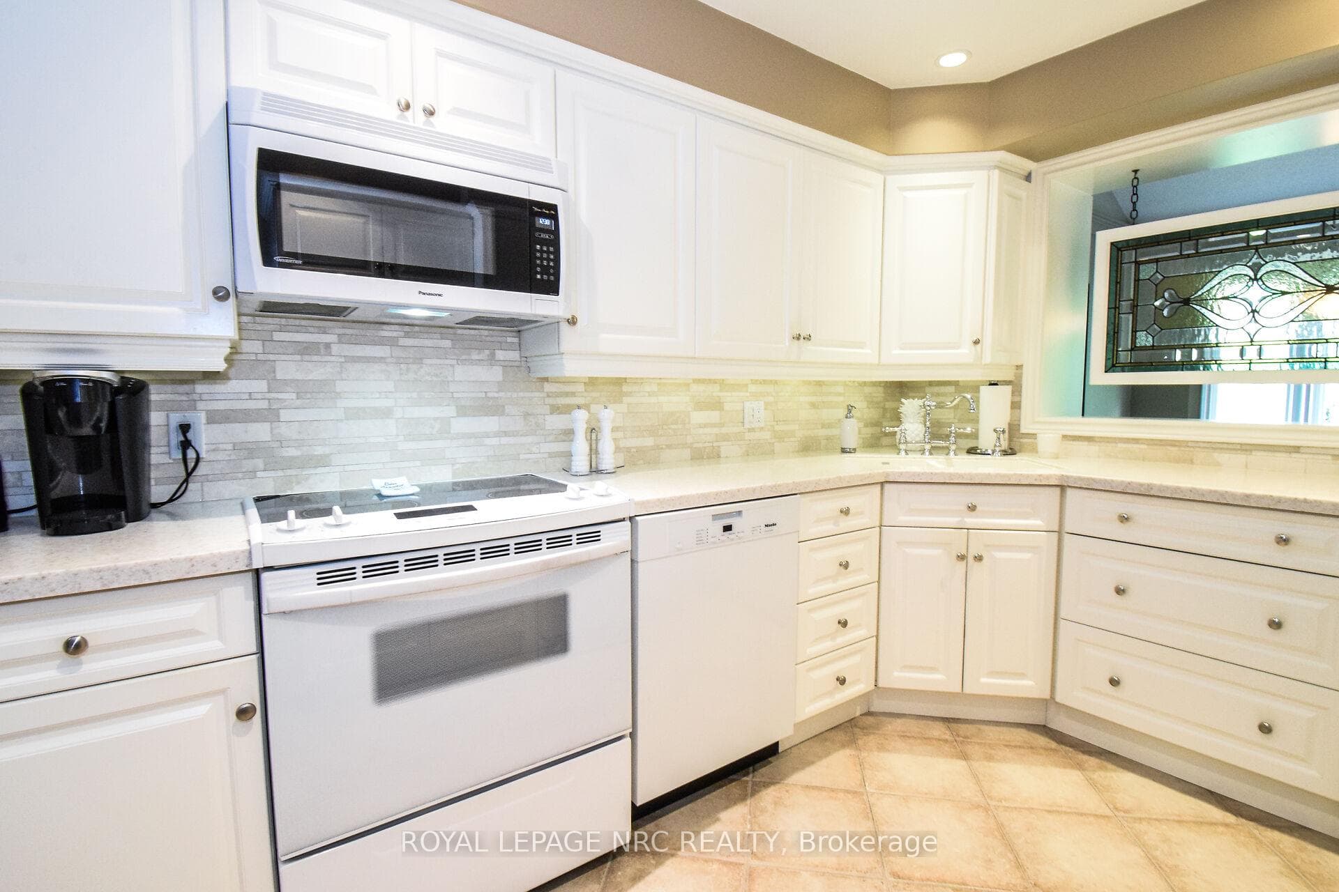 141 Welland Vale Road Unit 24 photo 11