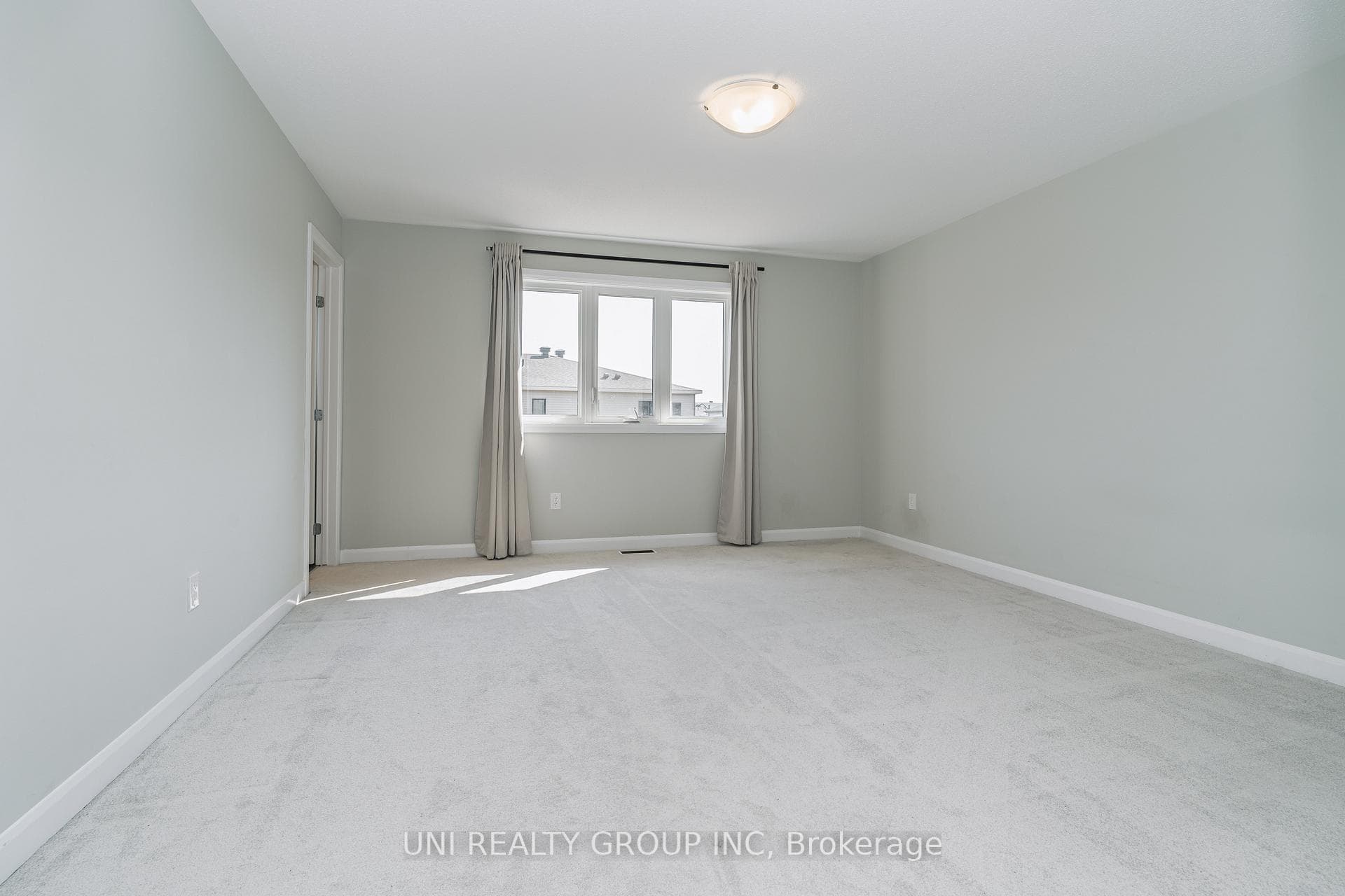 741 Cashmere Terrace photo 34