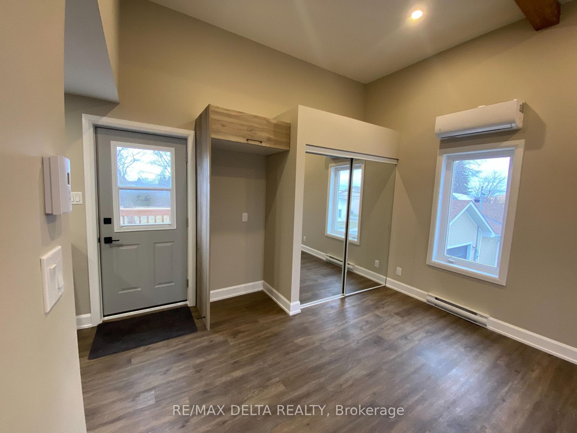 2ND Floor unit