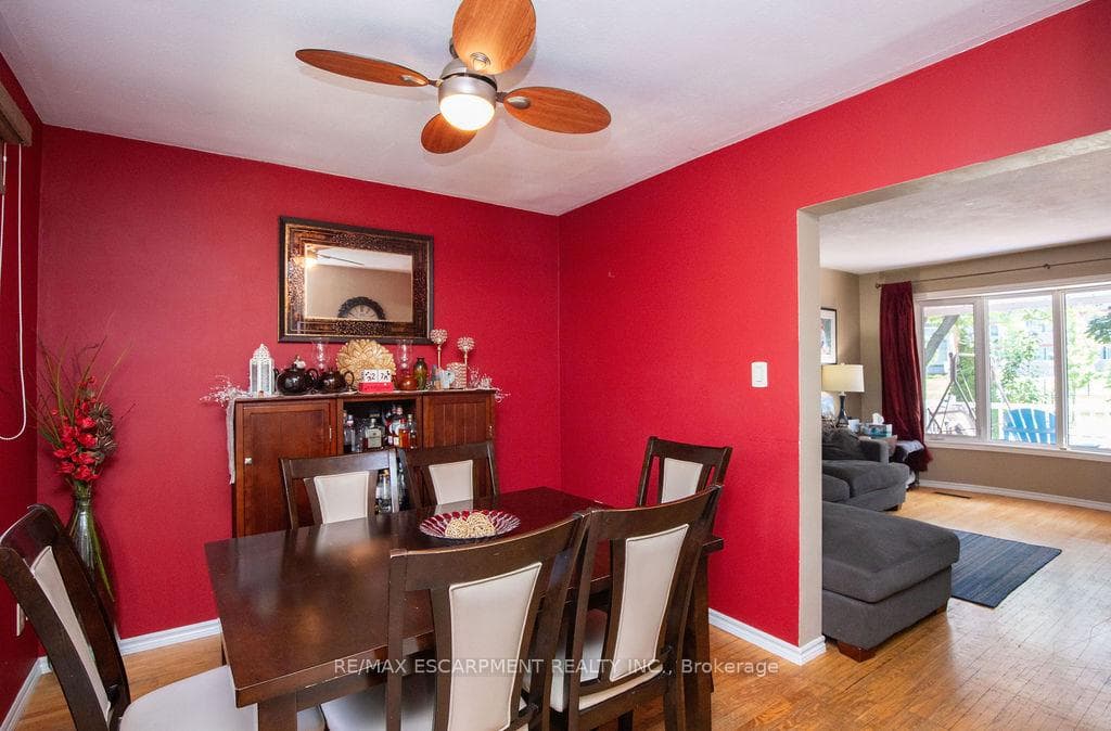 29 Millwood Place photo 13