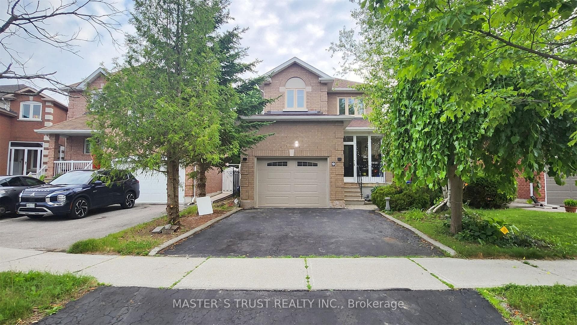 9 Springer Drive photo 1