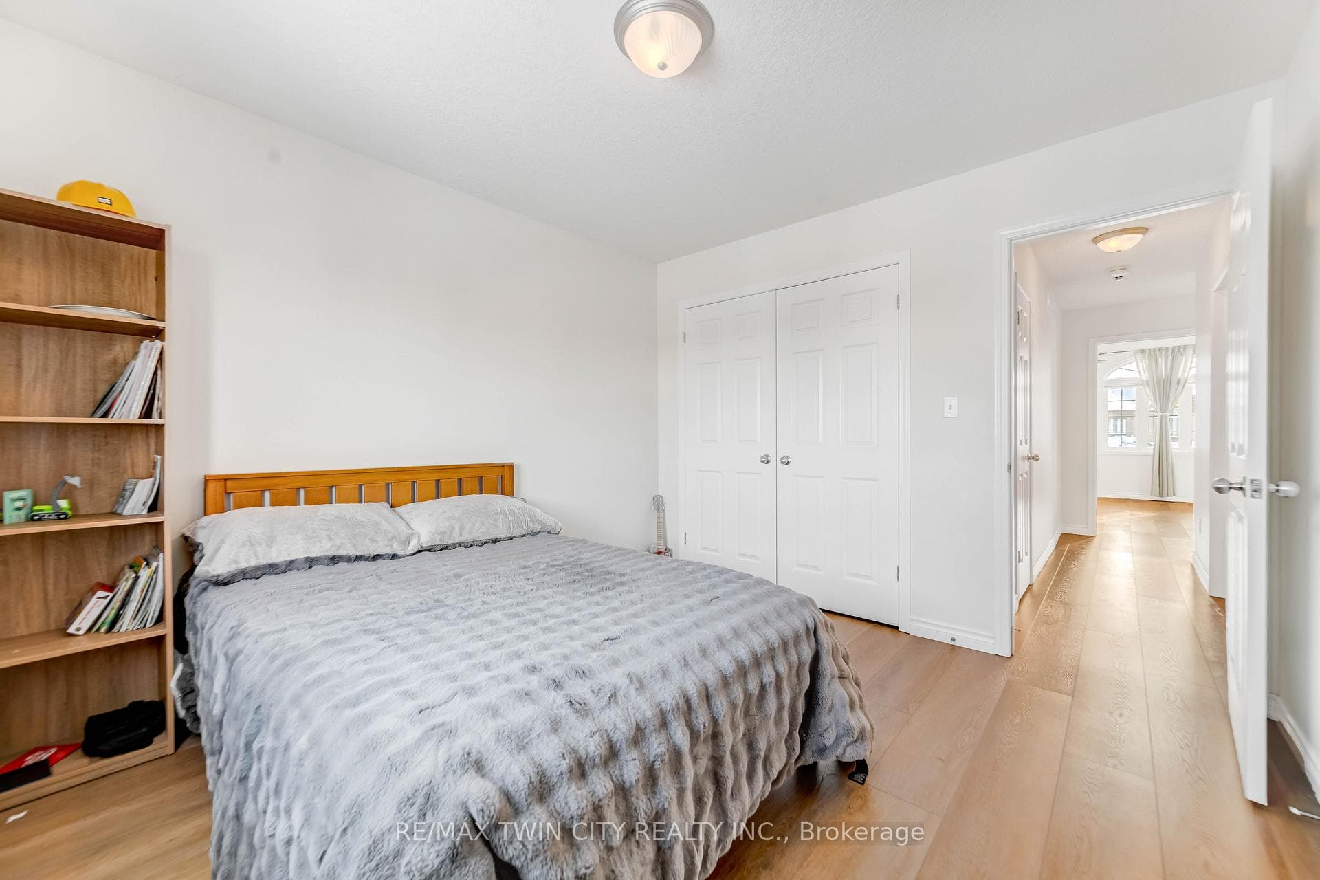 220 Lemon Grass Crescent photo 24