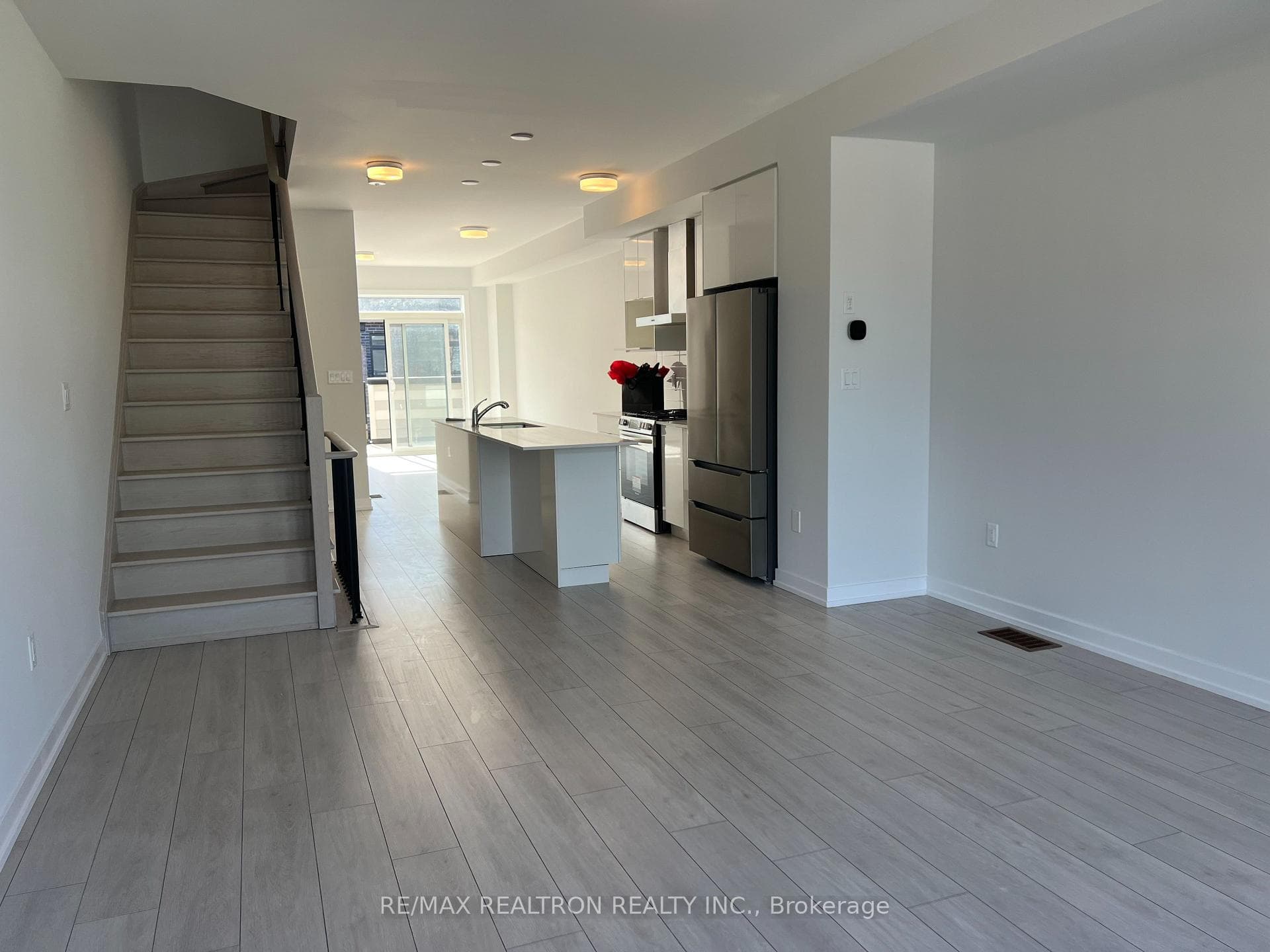 69 Akil Thomas Gardens Unit UPPER photo 18