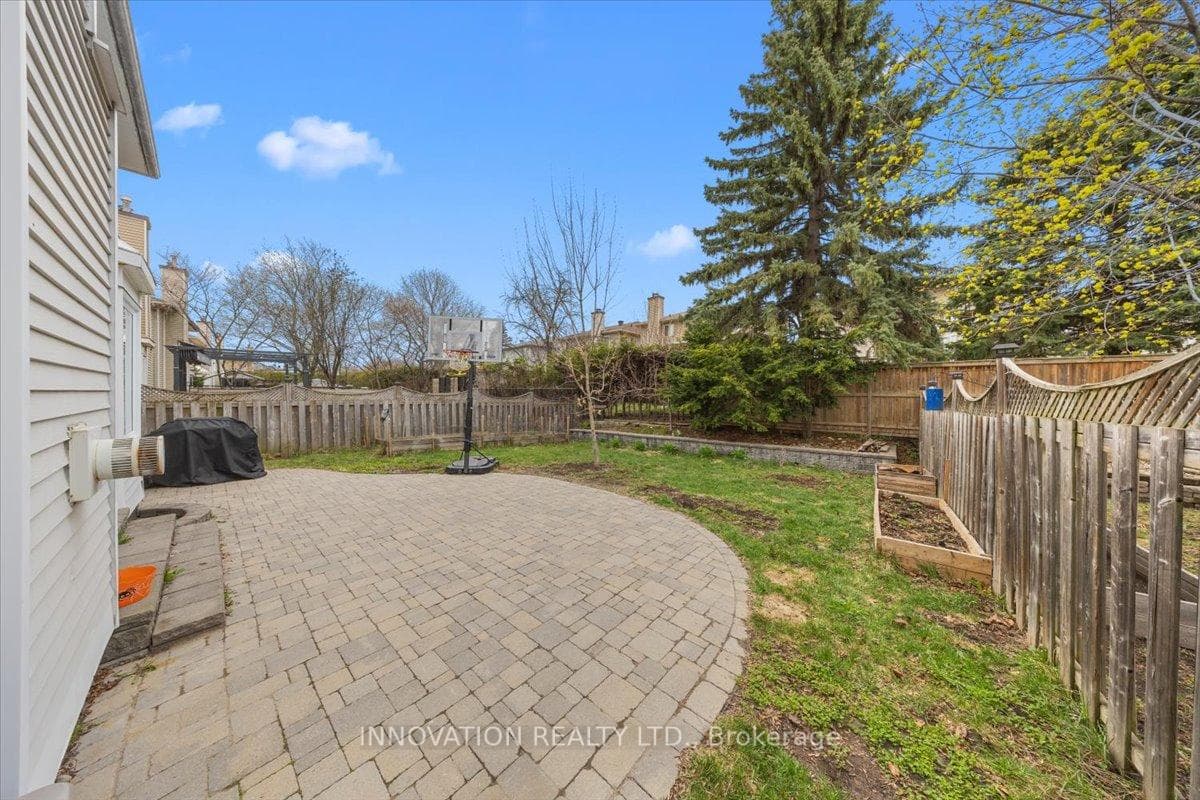 32 Weybridge Drive photo 39
