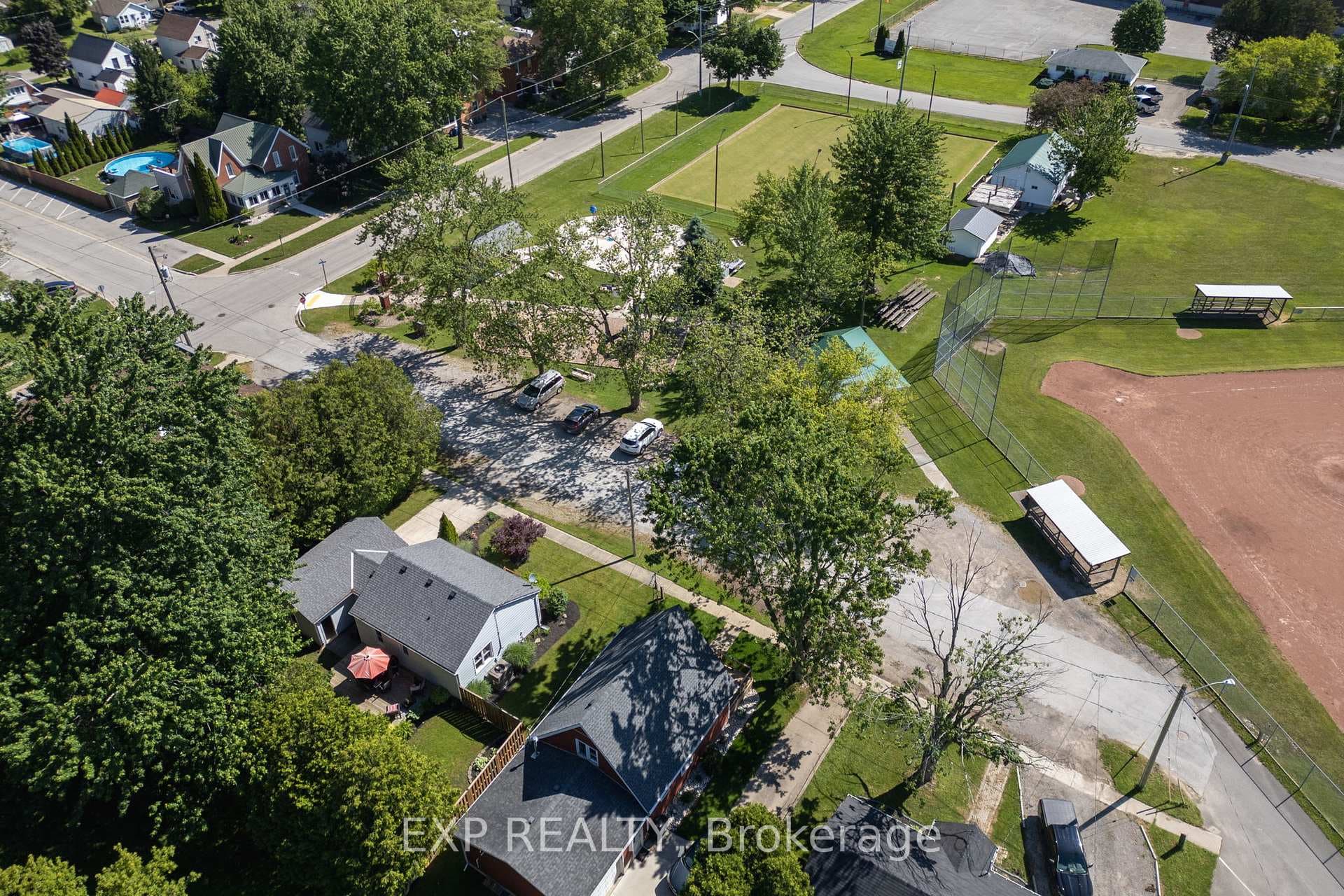 720 Tecumseh Street photo 30