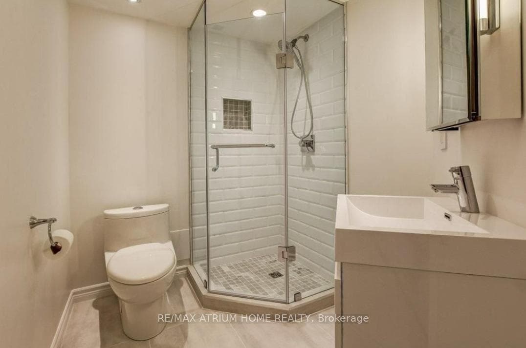 55 Centre Avenue Unit 1503 photo 12