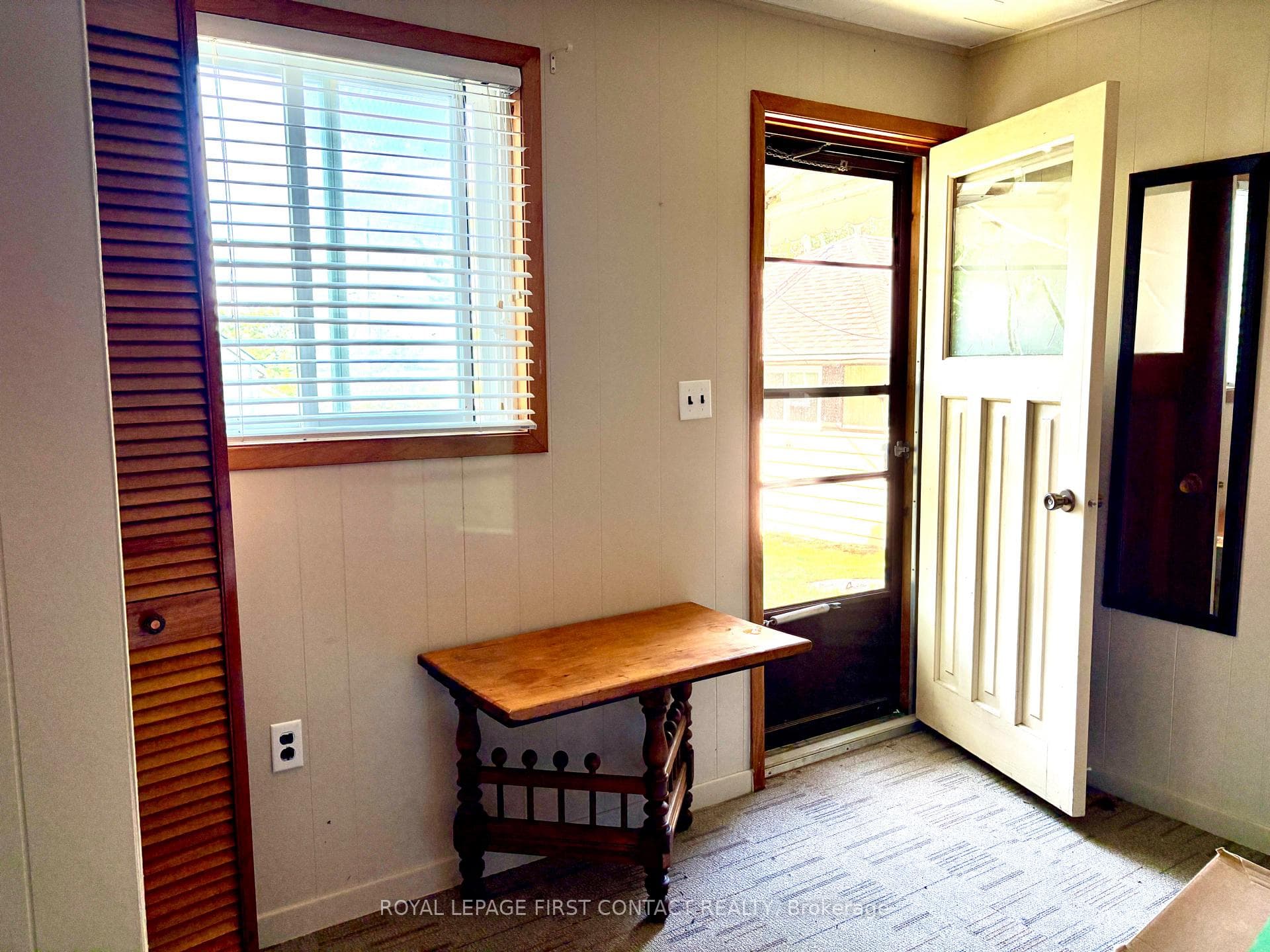 3rd Bedroom w/Walkout