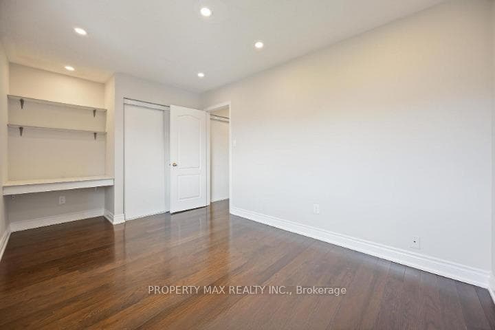26 Salamander Street Unit Main & 2nd Floor photo 28