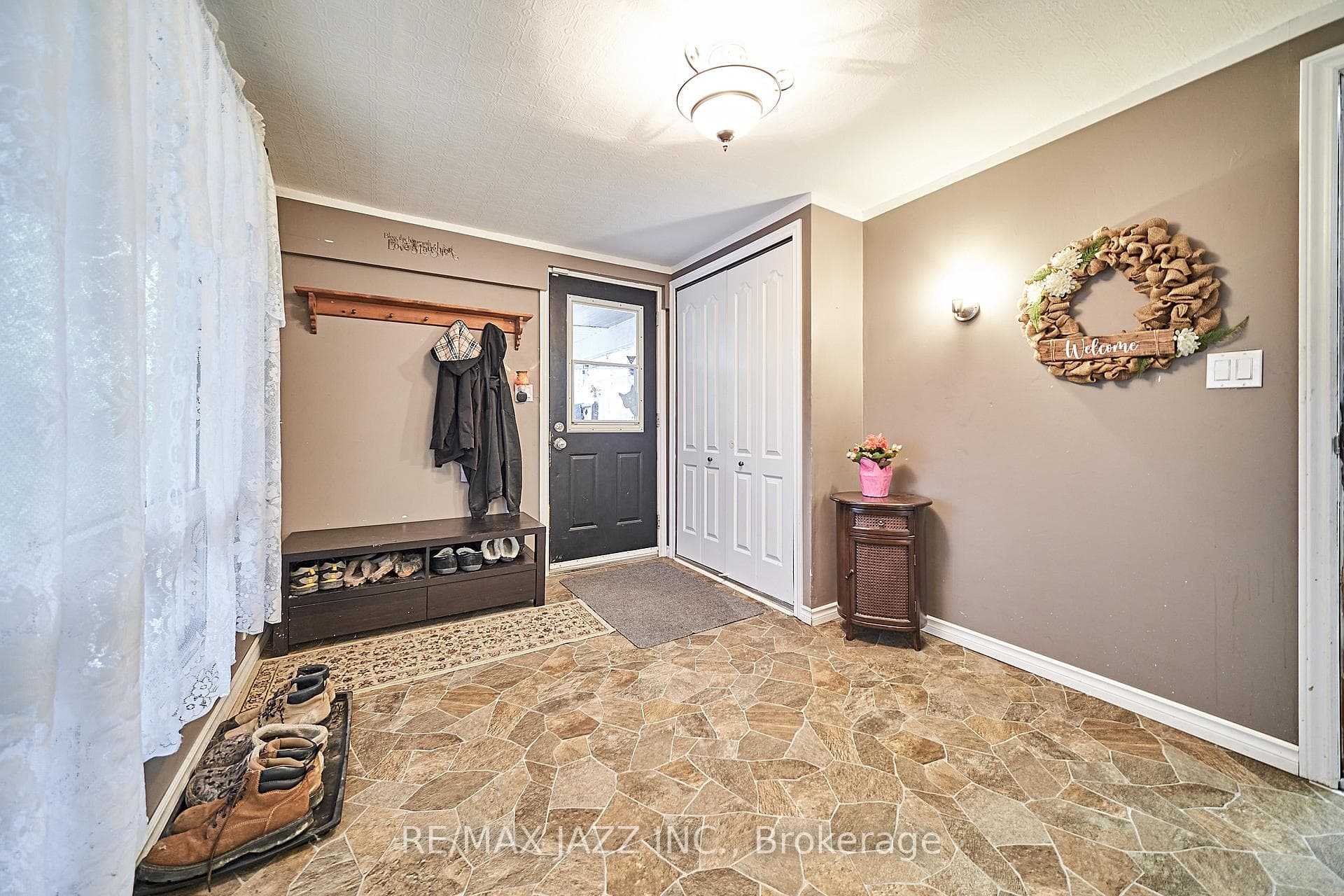 4038 Courtice Road photo 12
