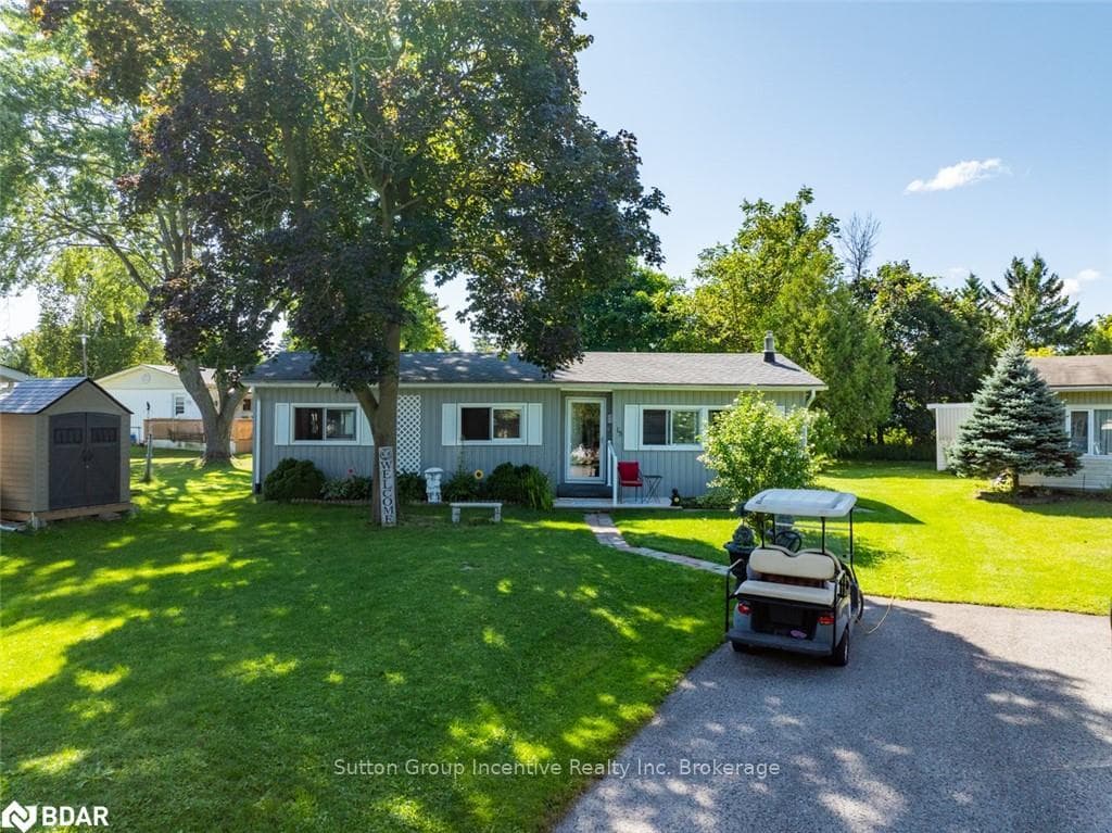 15 MAPLE Court photo 2