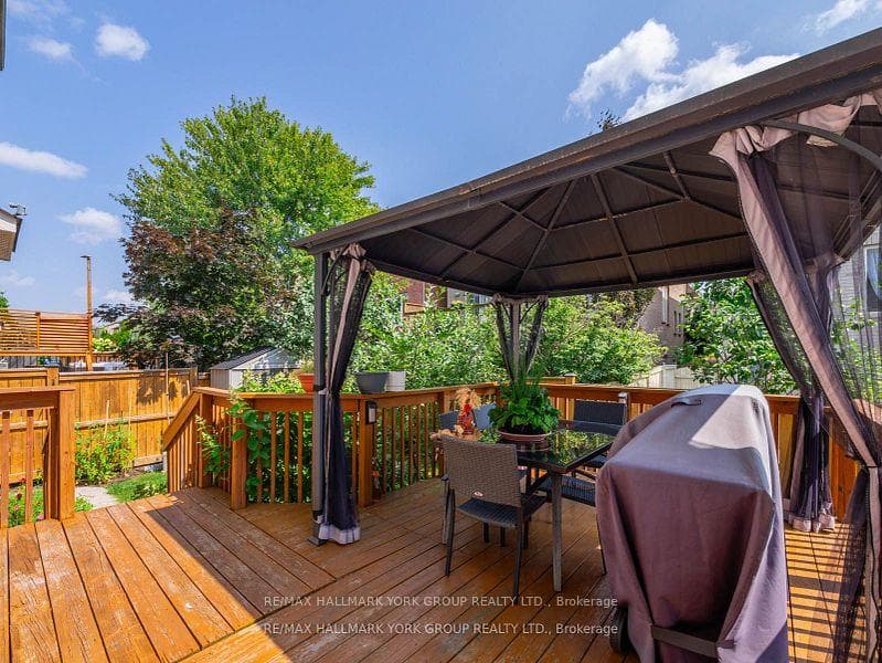 74 Thomas Legge Crescent photo 38
