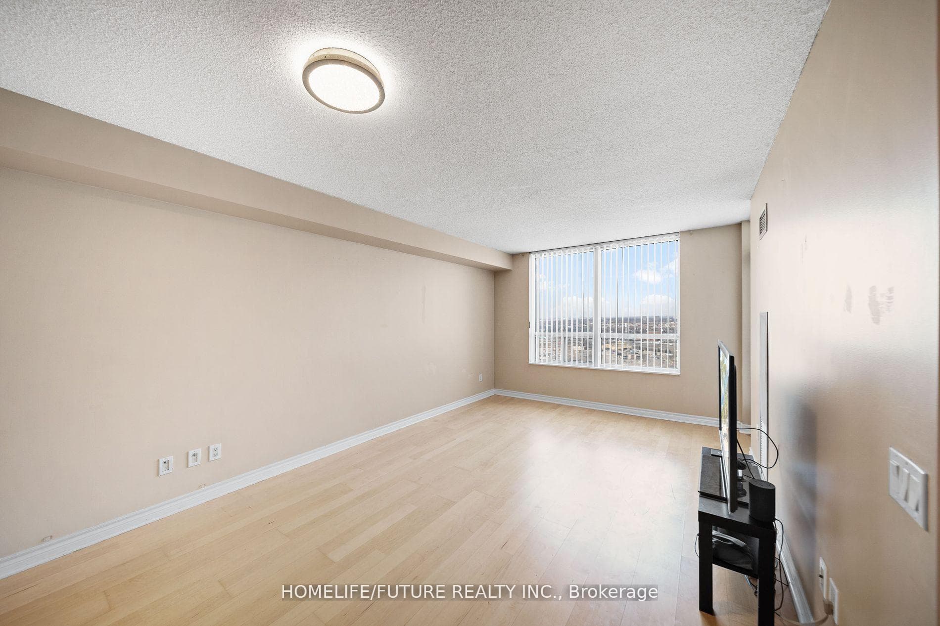 61 Town Centre Court Unit 2105 photo 12
