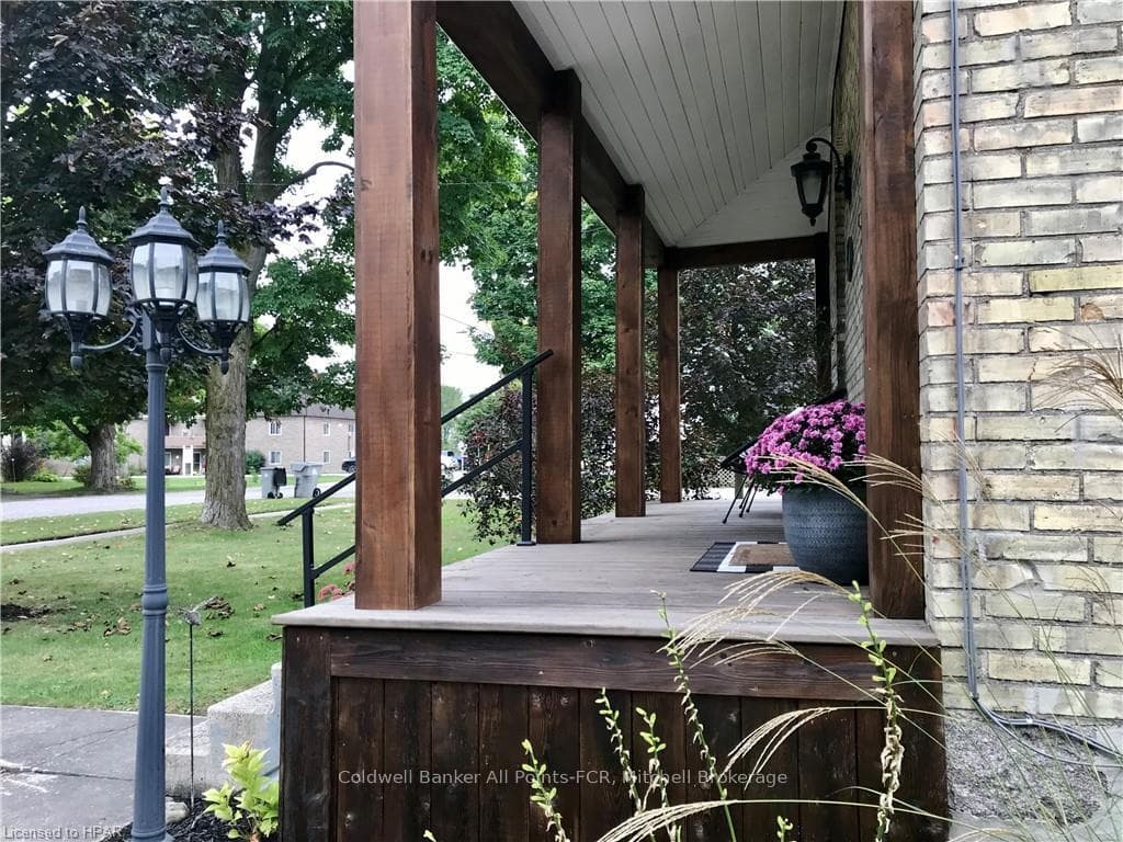 168 RICHMOND Street photo 5