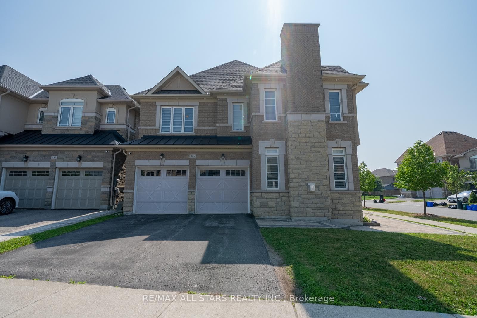 349 West Lawn Crescent photo 7