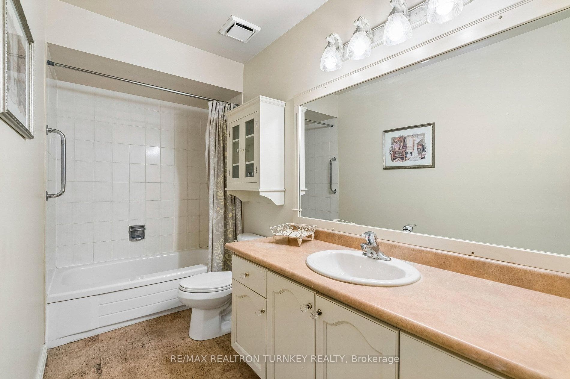 877 Playter Crescent photo 28