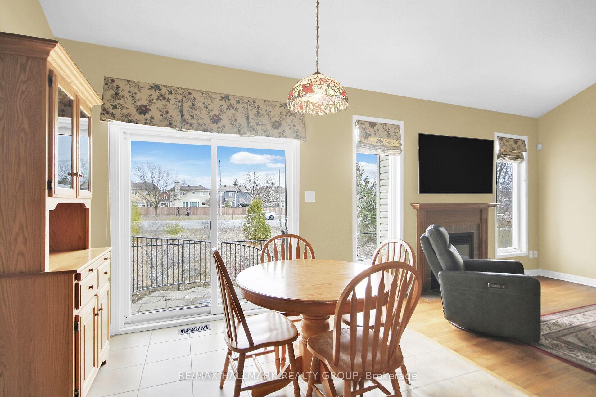 166 Lamplighters Drive photo 21