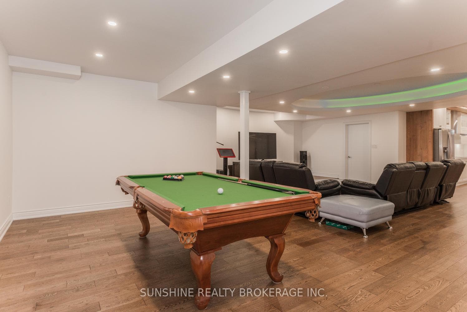 31 whitewood Drive photo 38
