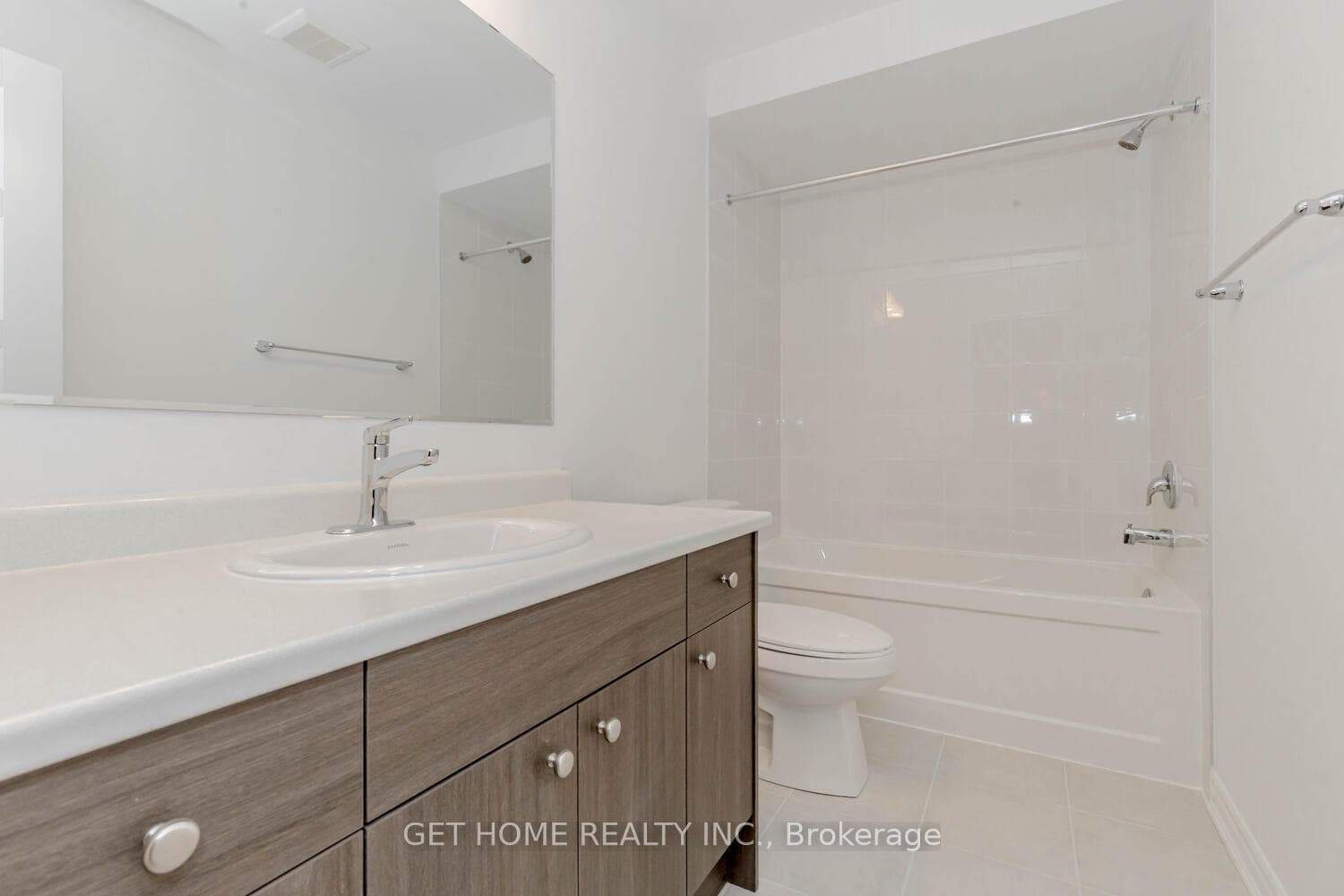 75 Milt Schmidt Street photo 34