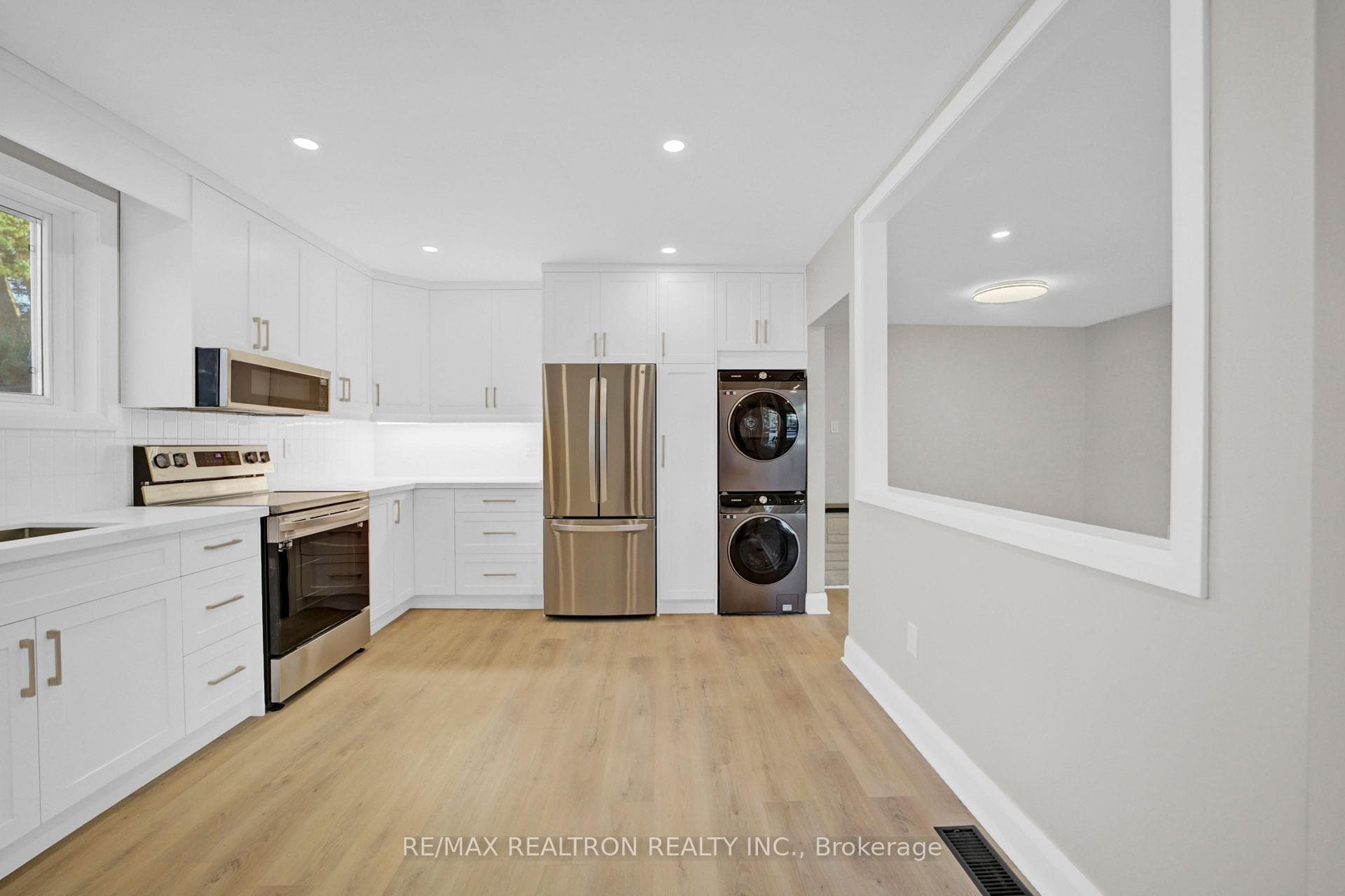 152 Cherrywood Drive photo 2