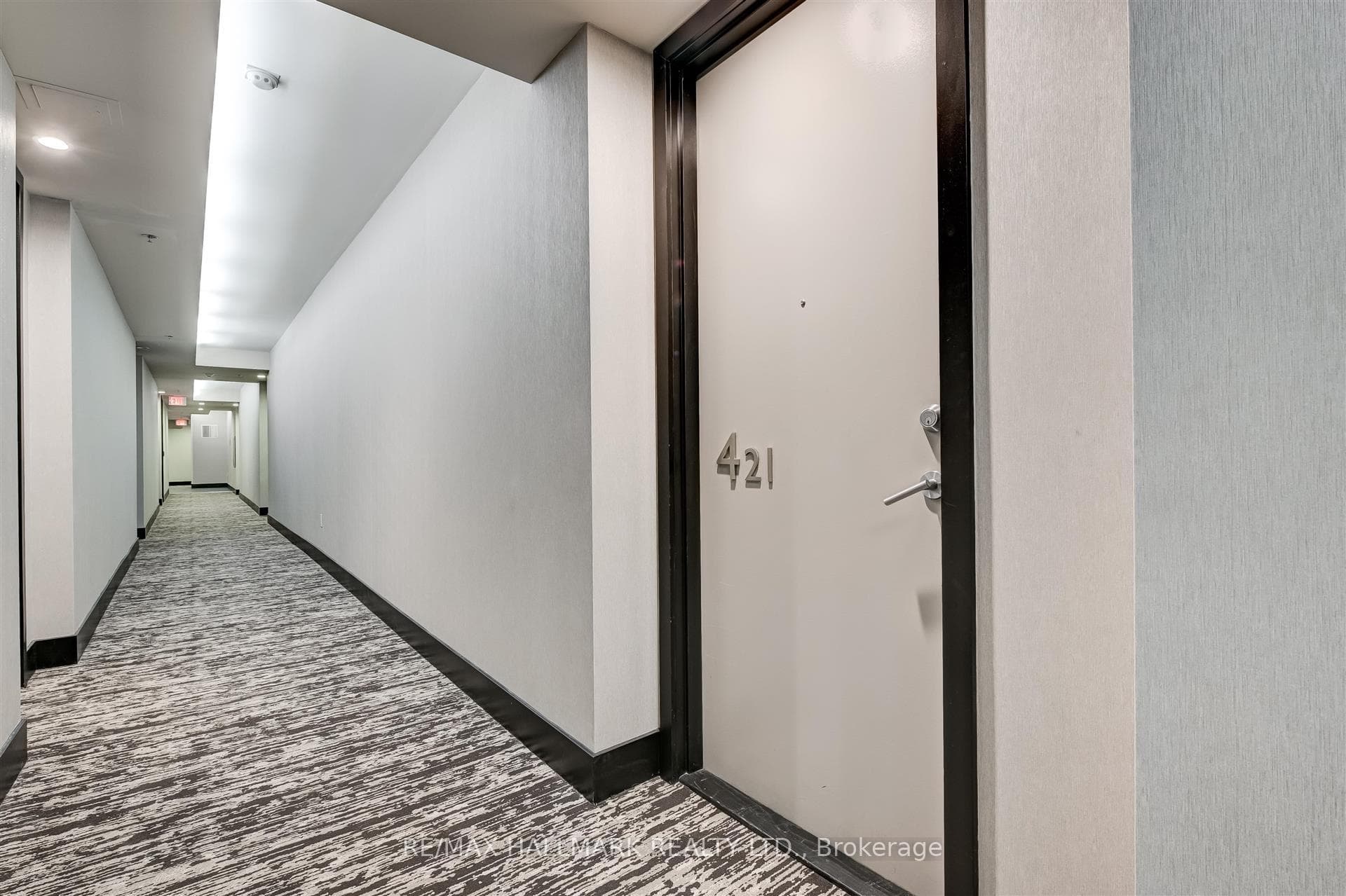 88 Colgate Avenue Unit 421 photo 26