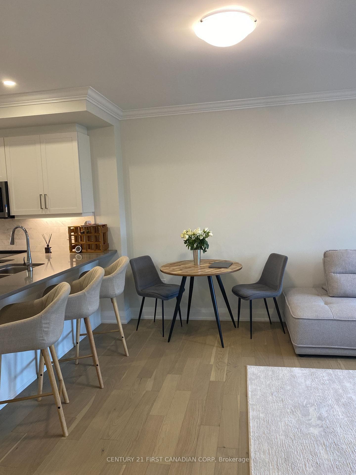1560 Upper West Avenue Unit 201 photo 10