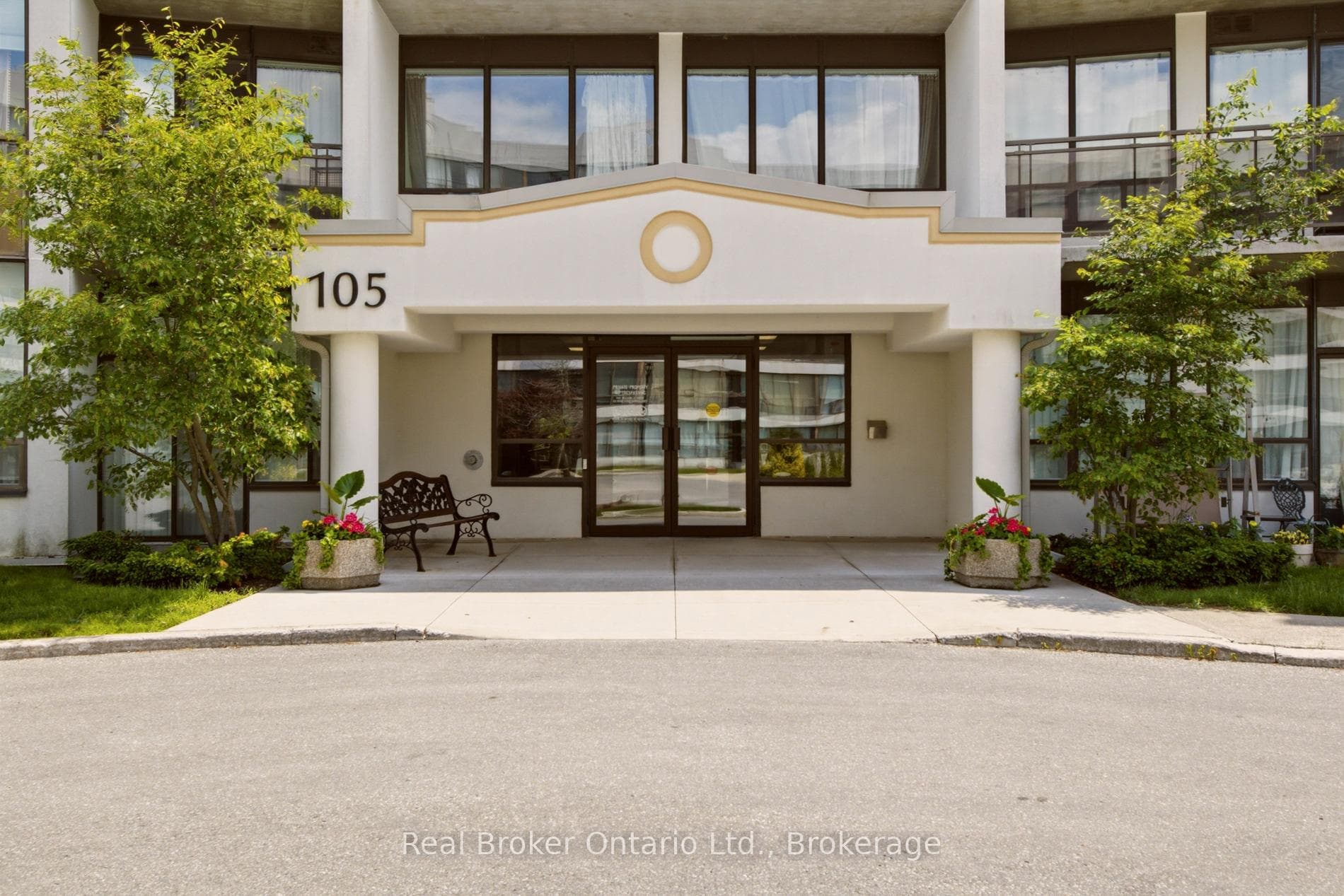 105 Bagot Street Unit 409 photo 5