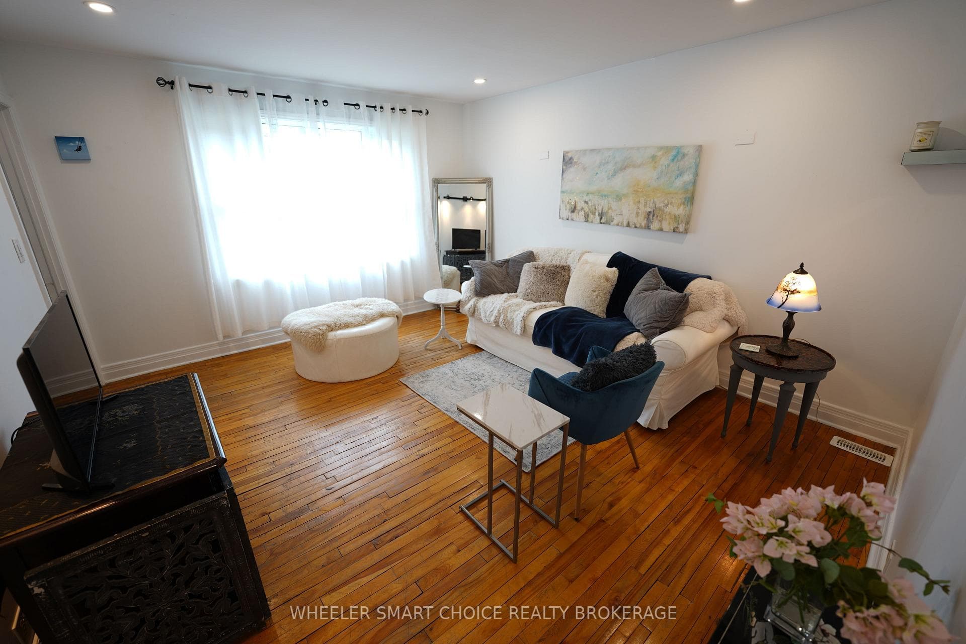 543 Fifth Street photo 3