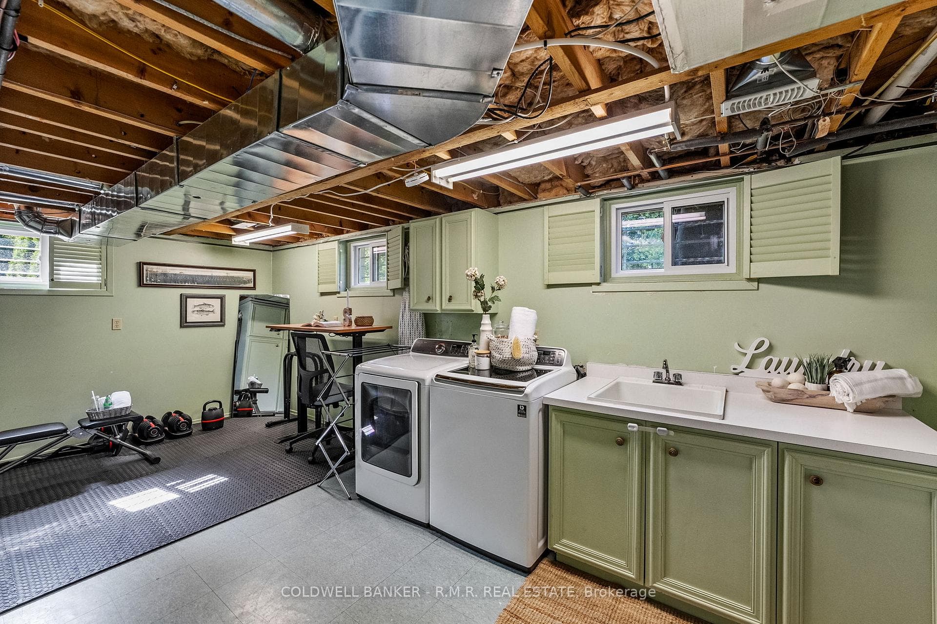 464 Jane Avenue photo 33