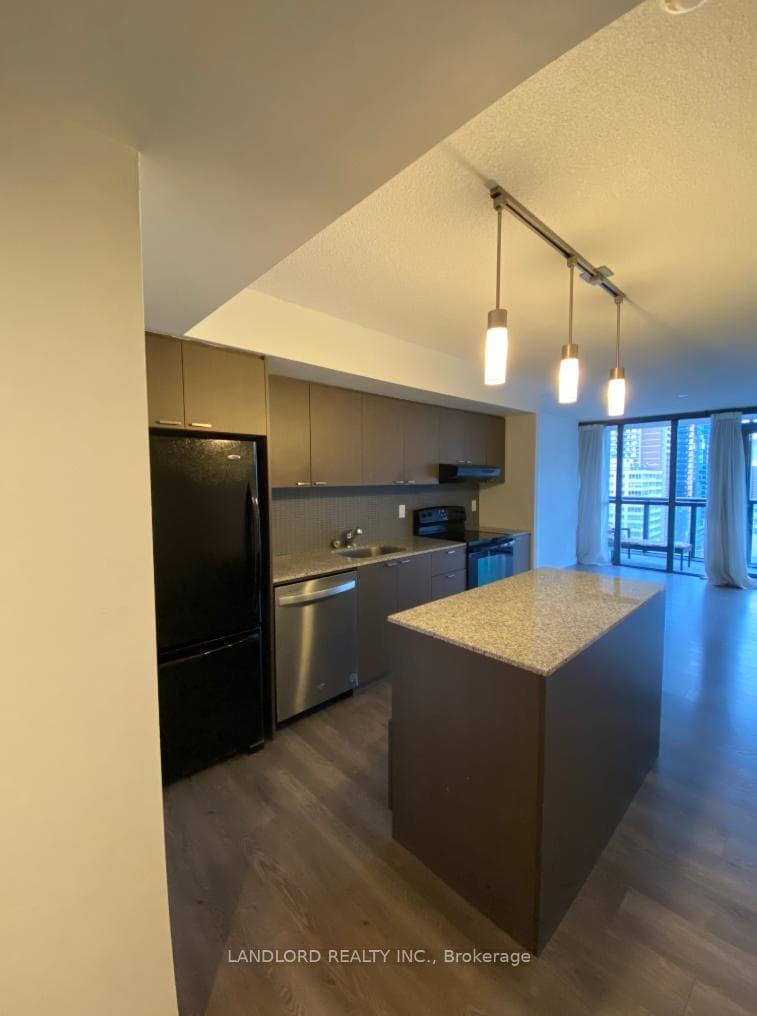 110 Charles Street Unit 1505 photo 6