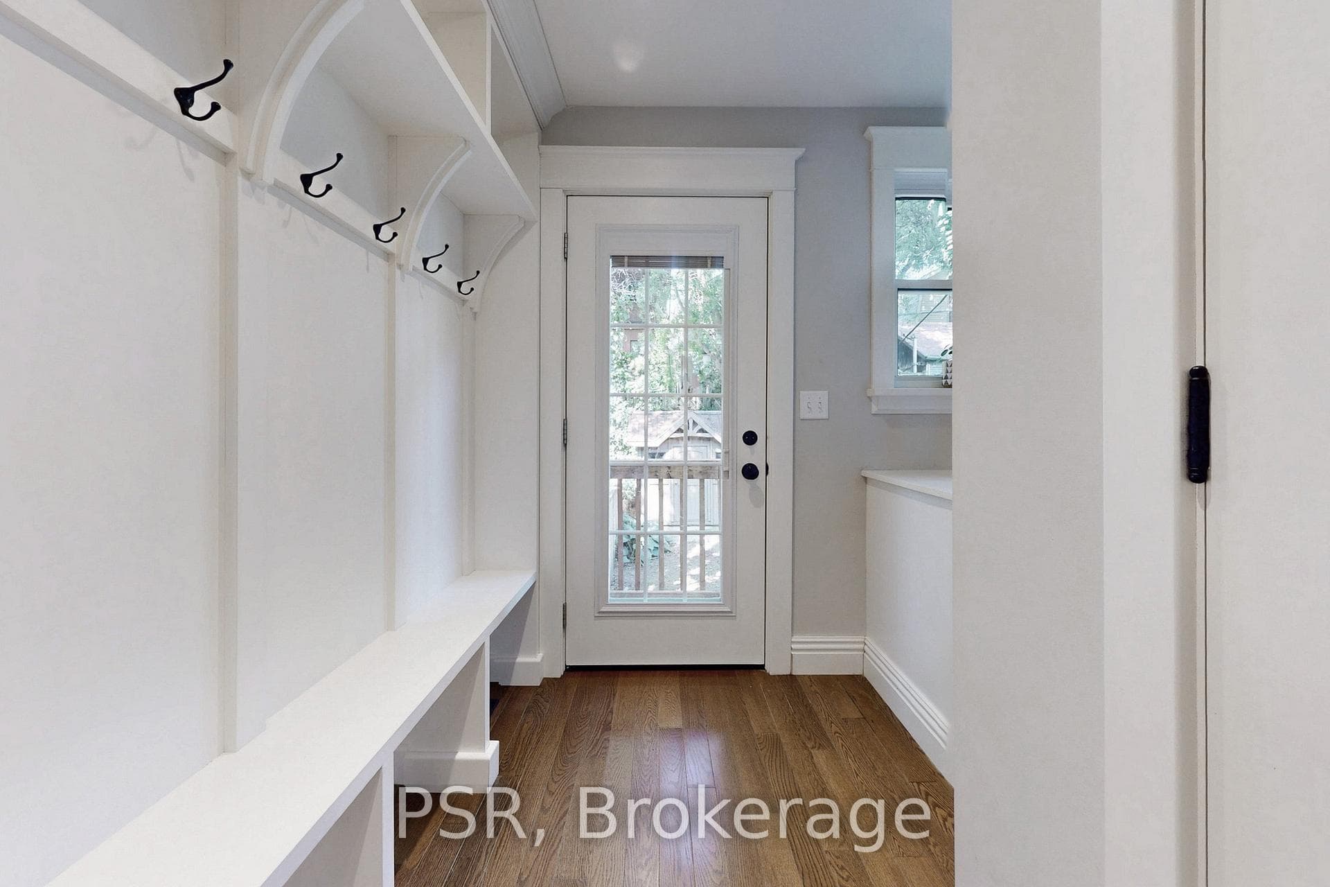 102 Glendale Avenue photo 18