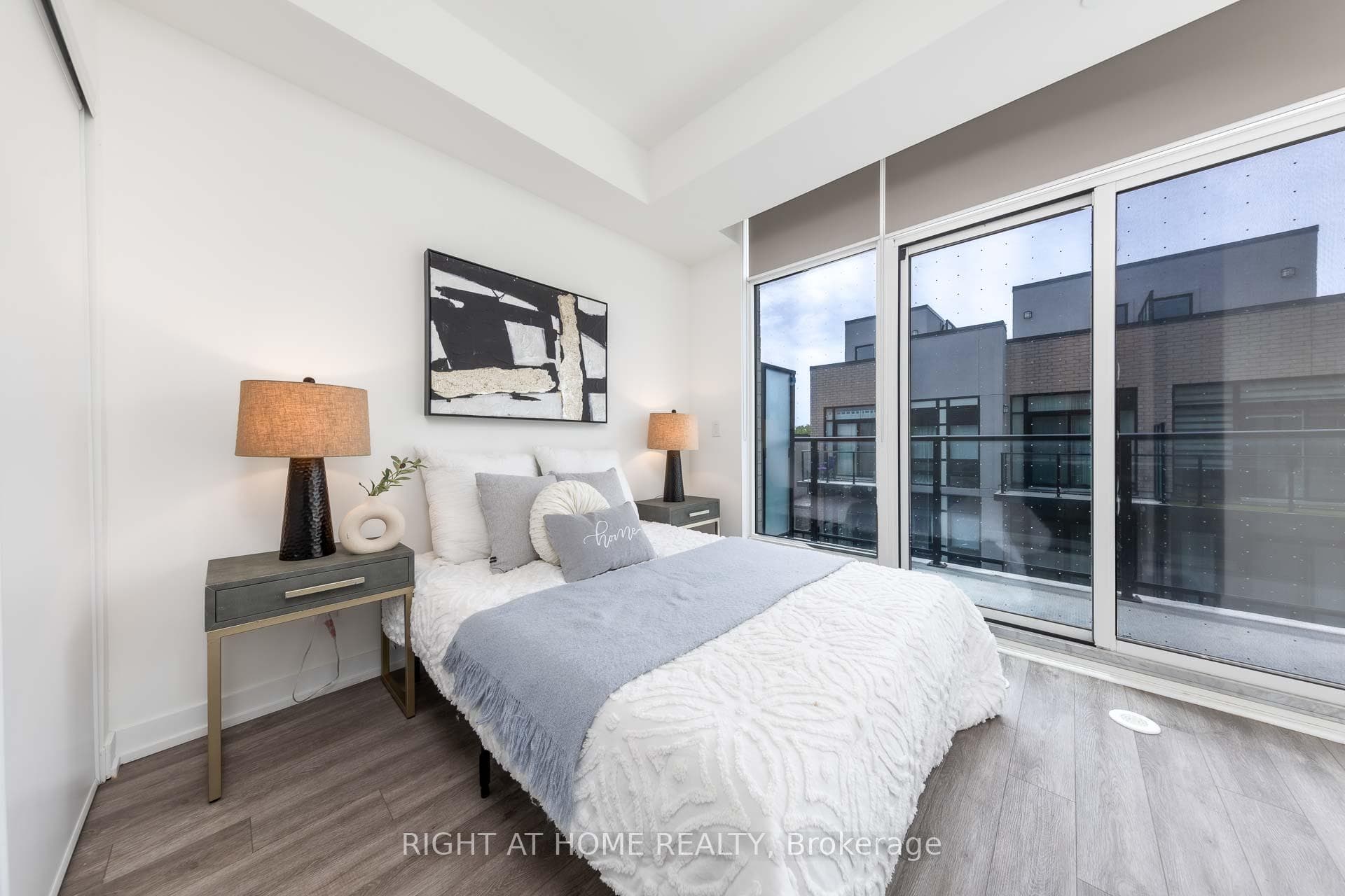 871 Sheppard Avenue Unit 33 photo 16