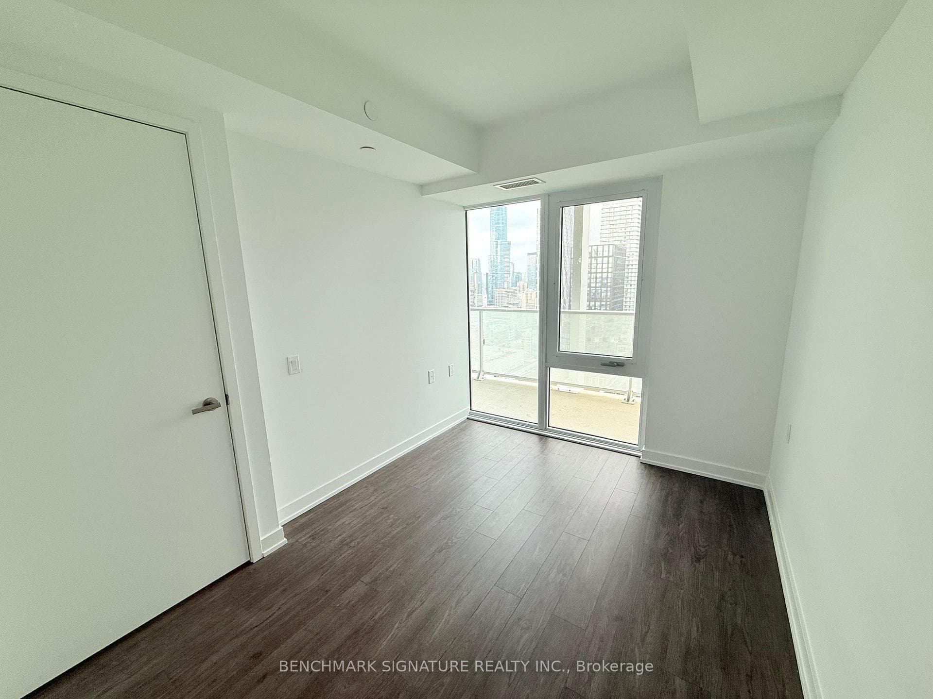 88 Queen Street Unit 4016 photo 12
