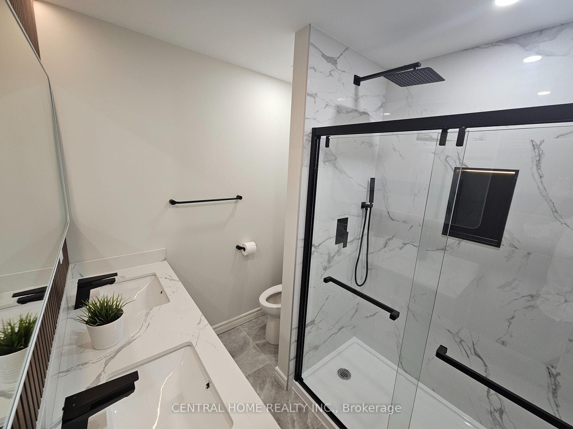 137 Willow Lane photo 10